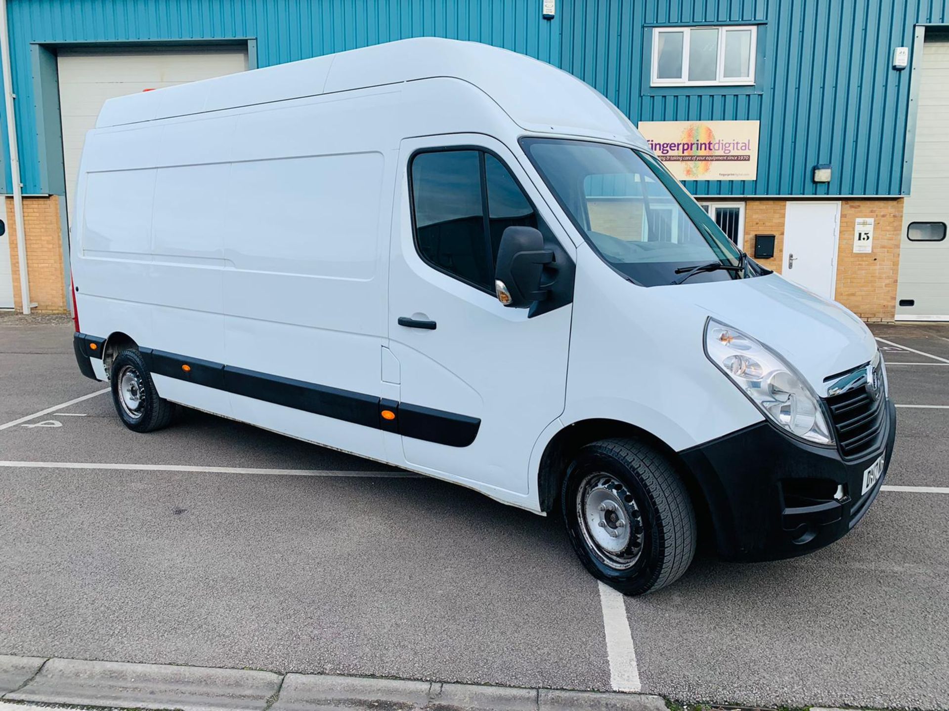 (RESERVE MET) Vauxhall Movano F3500 2.3 CDTI EcoFlex L3H2 LWB High 2017 17 Reg - Ply Lined- Only 79k