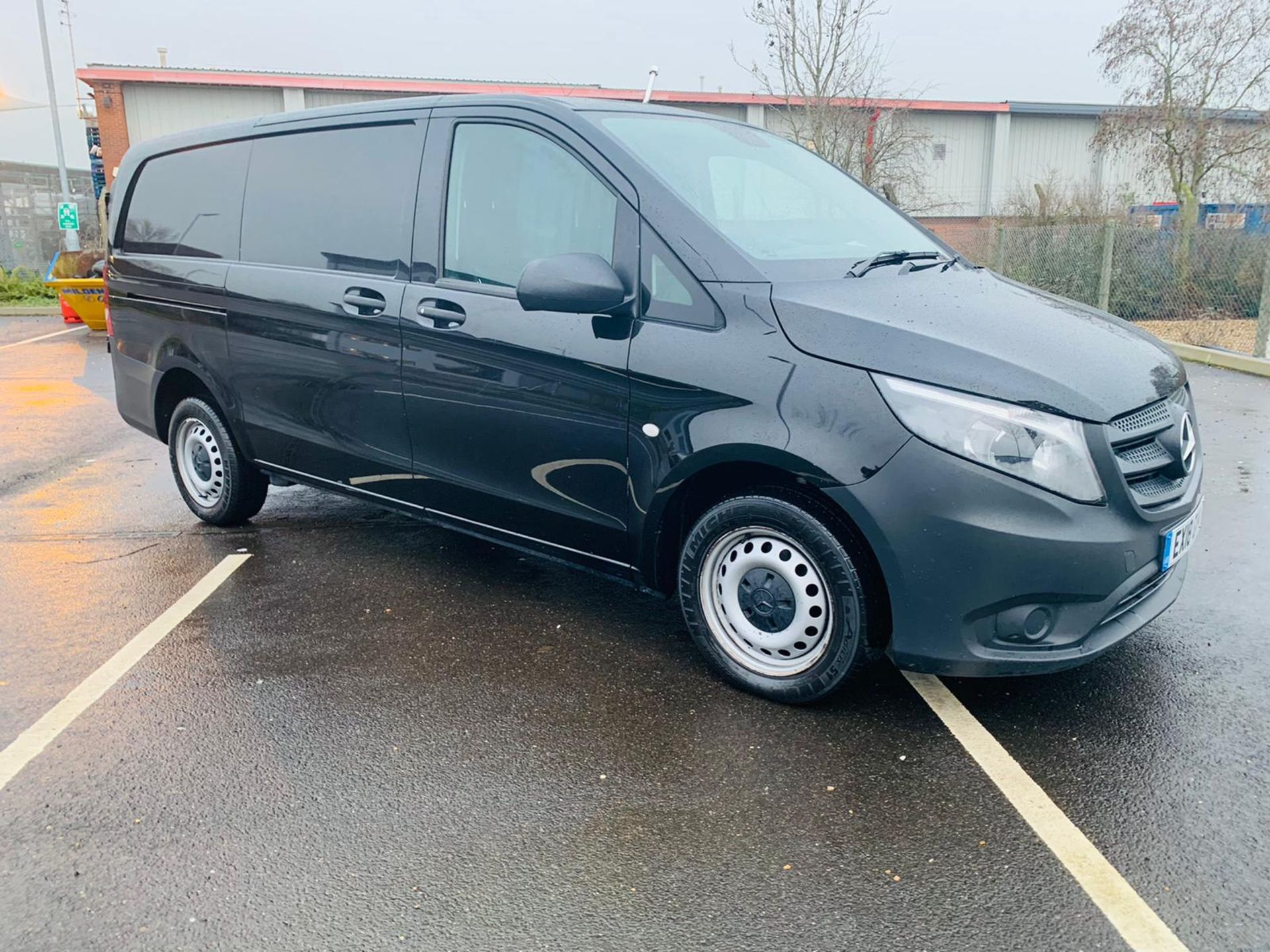 (RESERVE MET) Mercedes Vito 114 Bluetec Panel Van - 7G Auto - 2018 18 Reg - LWB - Sat Nav -35k - AC - Image 2 of 26