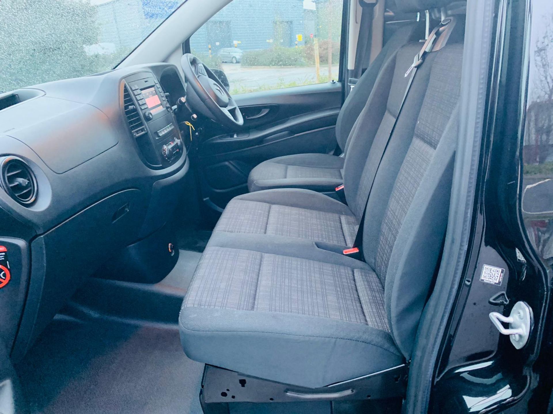 (RESERVE MET) Mercedes Vito 114 Bluetec Panel Van - 7G Auto - 2018 18 Reg - LWB - Sat Nav -35k - AC - Image 14 of 26