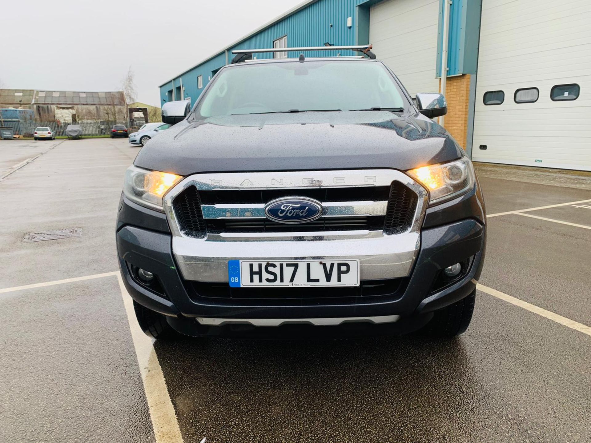 (RESERVE MET) Ford Ranger 2.2 TDCI LTD 4x4 Double Cab 2017 17 Reg - Reversing Cam -Leather - Sat Nav - Image 9 of 32