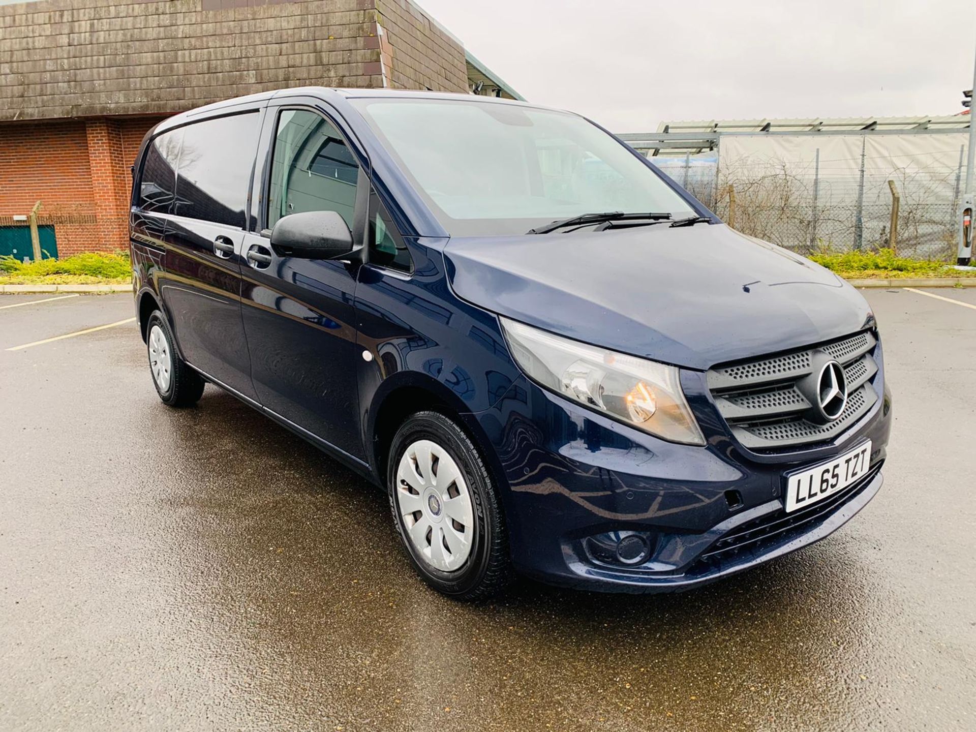 (RESERVE MET) Mercedes Vito 116Cdi Sporty Spec (161 BHP) Bluetech 6 Speed Van - 2016 Model - AC