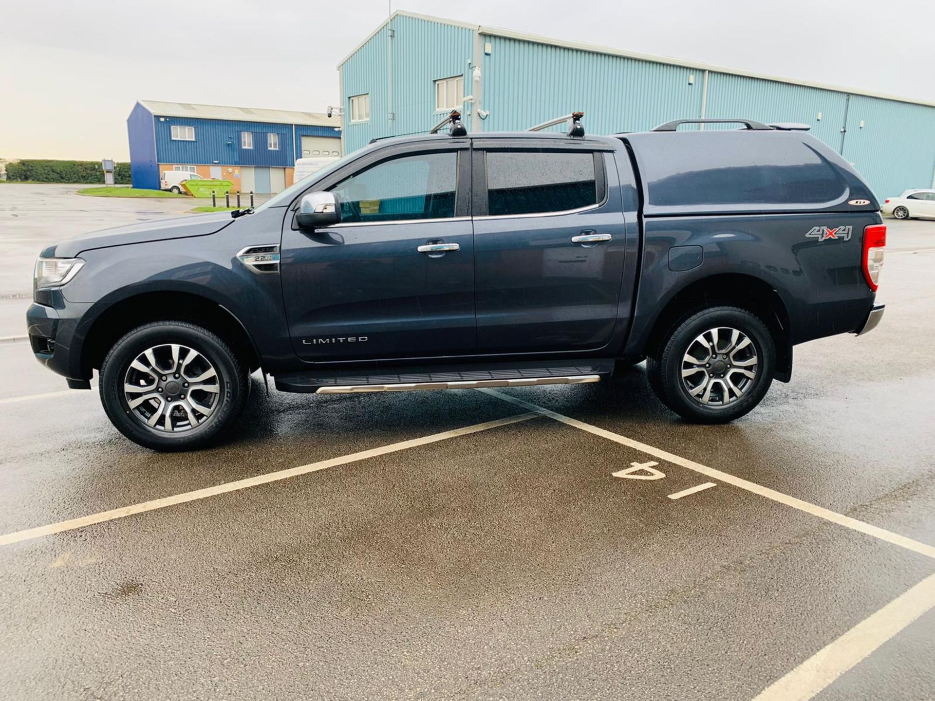 (RESERVE MET) Ford Ranger 2.2 TDCI LTD 4x4 Double Cab 2017 17 Reg - Reversing Cam -Leather - Sat Nav - Image 5 of 32