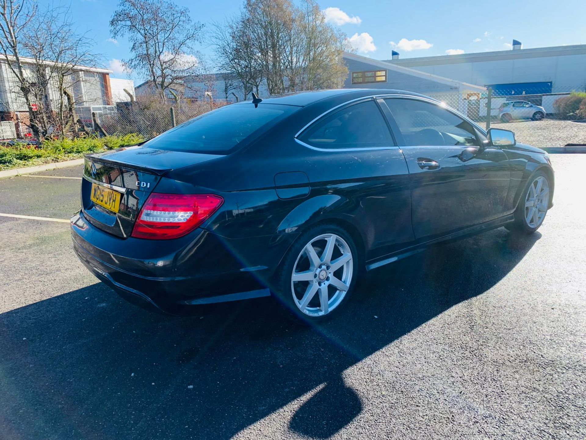 Mercedes C220 CDI AMG Sport Edition Premium Coupe - Auto - 2015 15 Reg - Sat Nav - Heated Seats - Image 5 of 25