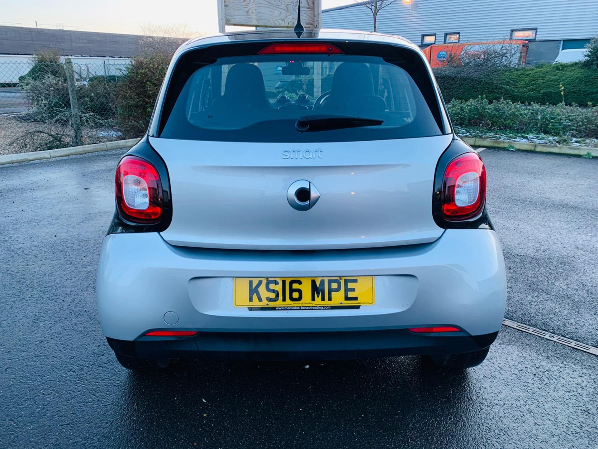 (RESERVE MET) Smart ForFour 1.0 Passion 5dr 2016 16 Reg - Cruise Control -Bluetooth - LED Day Lights - Image 9 of 23