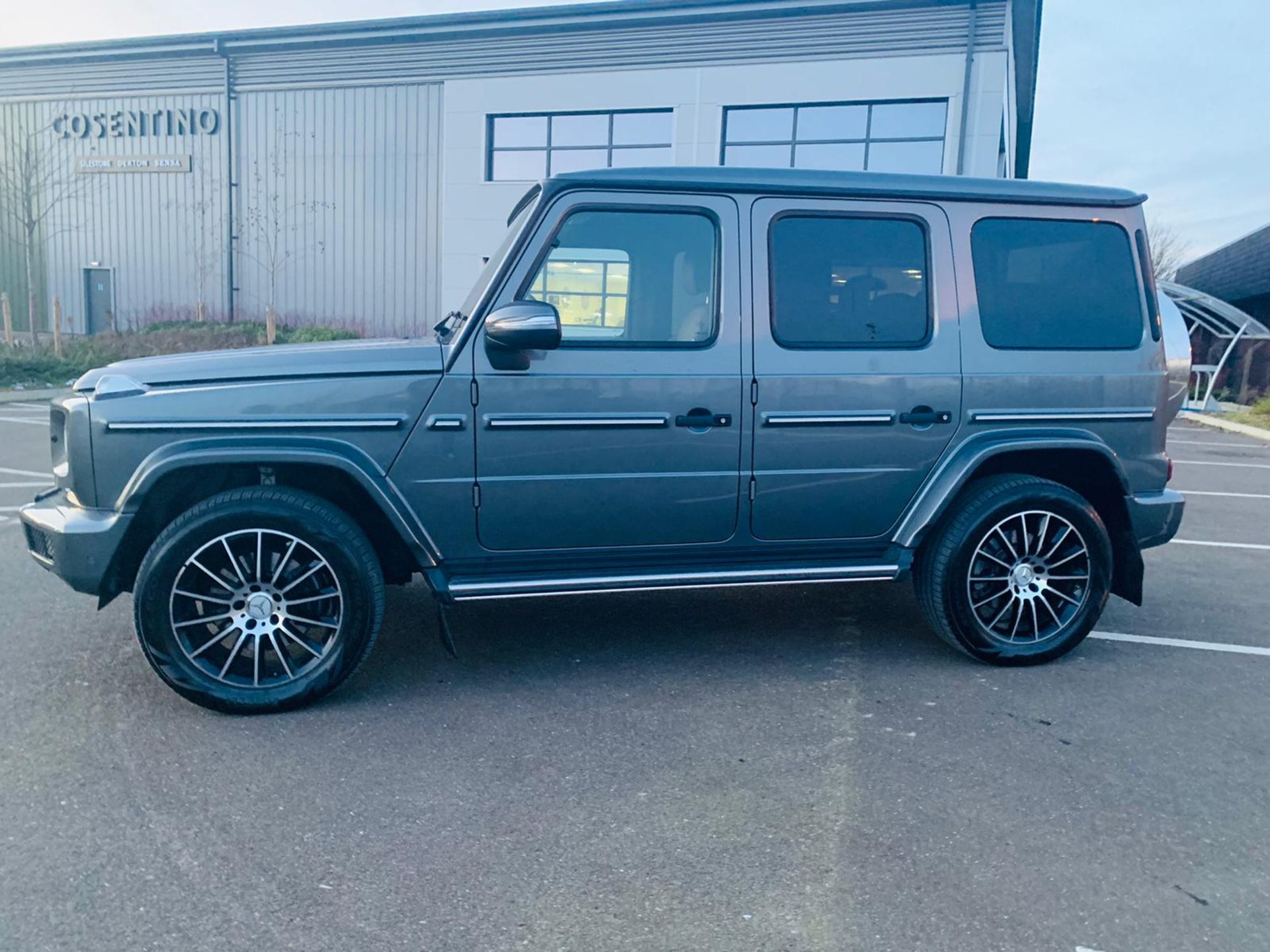 Mercedes G350d AMG LINE 9G-Tronic+ 4Matic 2020 20 Reg - 1 Owner - Only 9k Miles - HUGE SPEC - Image 7 of 41