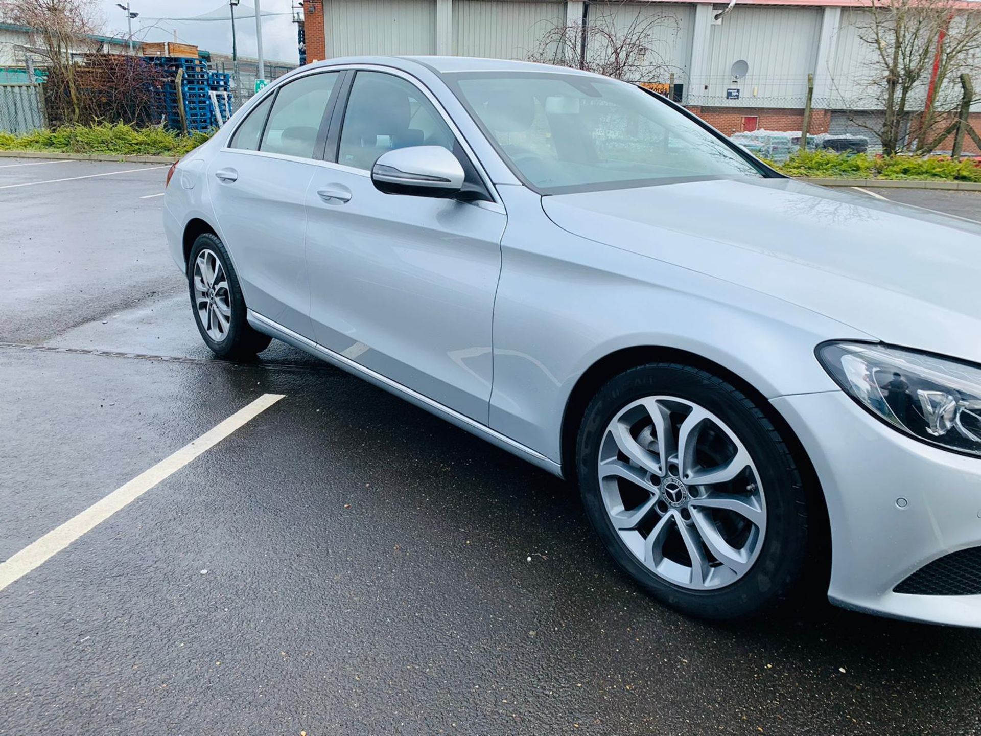 Mercedes C220d *Sport* Auto - 2018 18 Reg - Sat Nav - Reversing Cam - Leather - Image 9 of 31