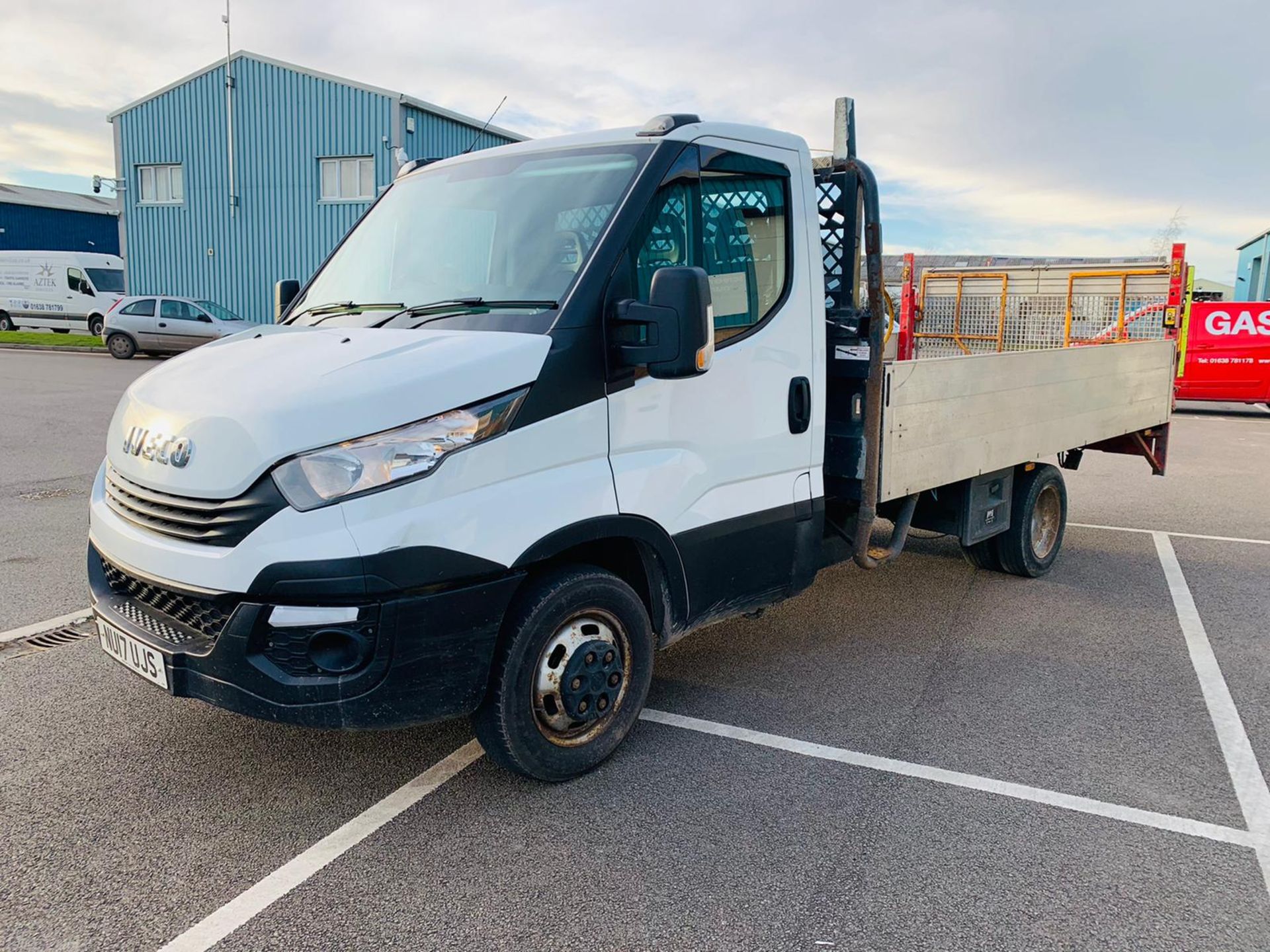 (RESERVE MET) Iveco Daily 35C14 14ft Alloy DropSide 6 Speed 2017 17 Reg - Air Con - Tail Lift - ULEZ