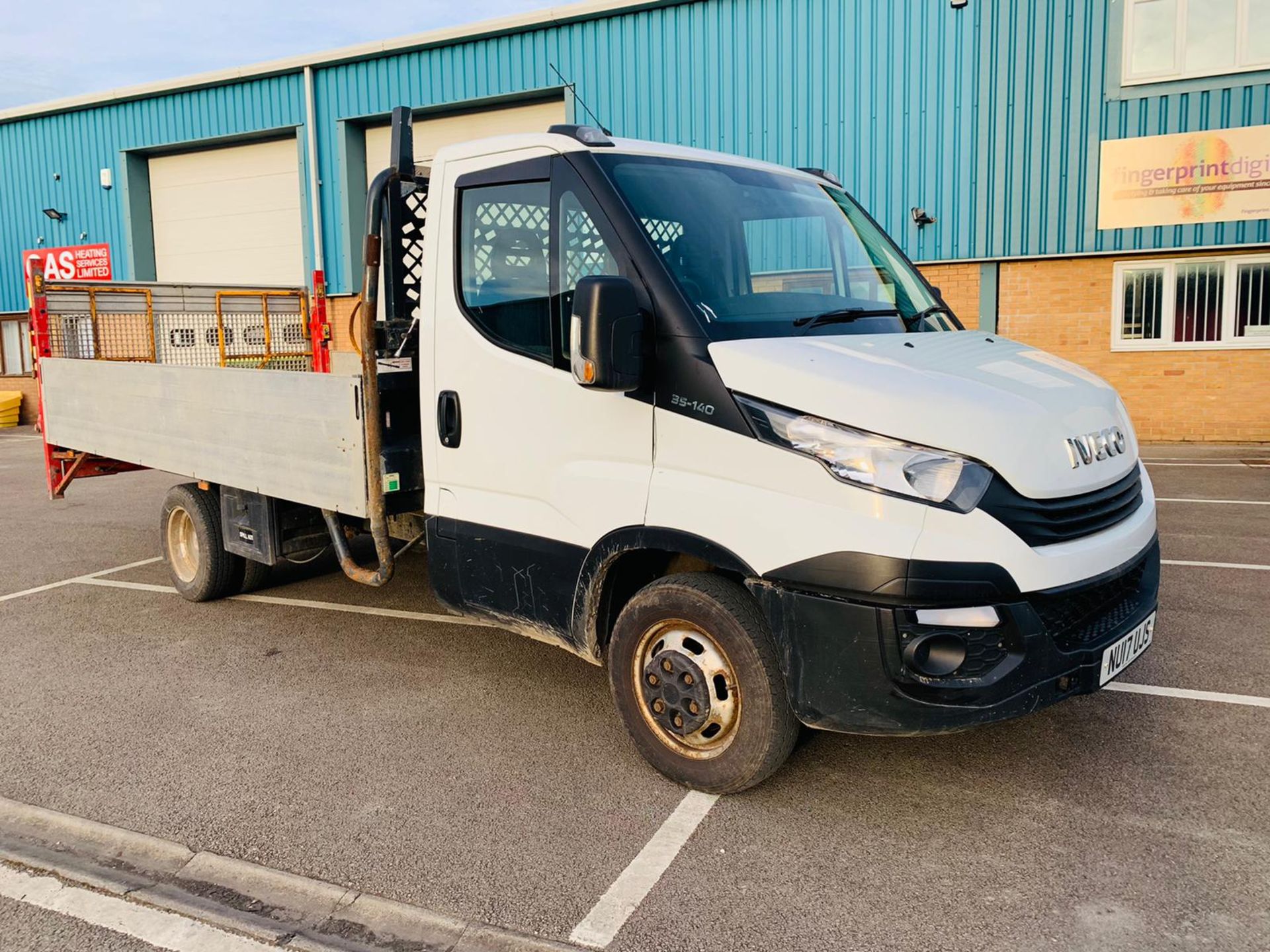 (RESERVE MET) Iveco Daily 35C14 14ft Alloy DropSide 6 Speed 2017 17 Reg - Air Con - Tail Lift - ULEZ - Image 3 of 21