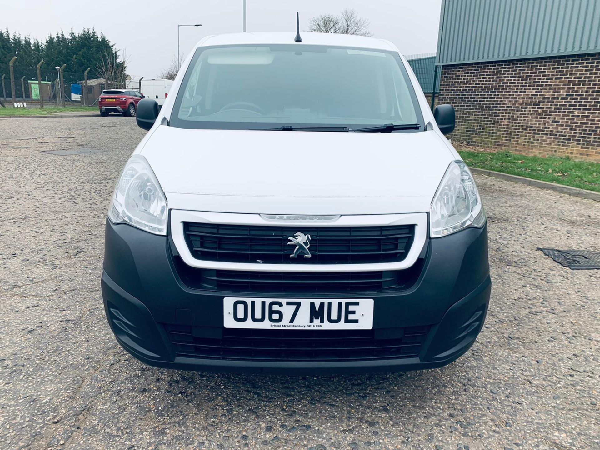 (Reserve Met)Peugeot Partner 1.6 HDI Professional 2018 Model - 1 Owner - Service Printout - Air Con - Image 4 of 19