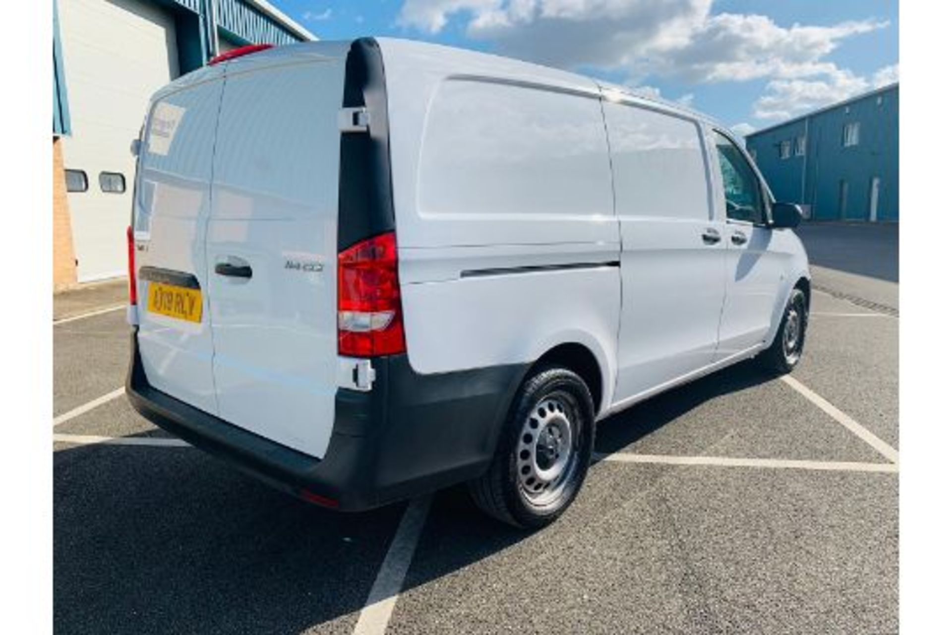 Mercedes Vito 114 CDI Bluetec 6 Speed 2018 18 Reg LWB - AC - Euro 6 - FSH - ULEZ - 1 Owner - Image 4 of 19