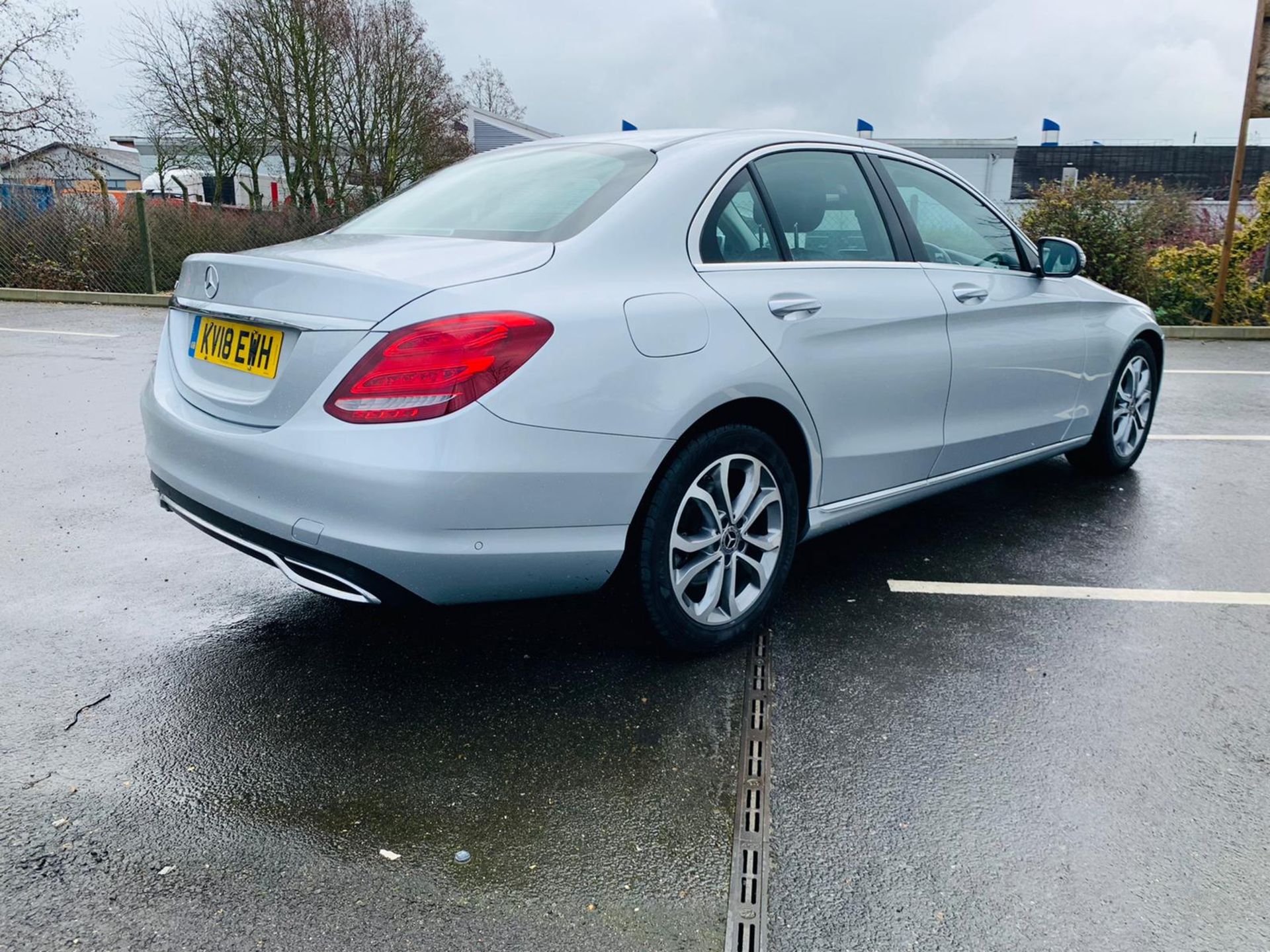 (RESERVE MET) Mercedes C220d *Sport* Auto - 2018 18 Reg - Sat Nav - Reversing Cam - Leather - Image 10 of 31