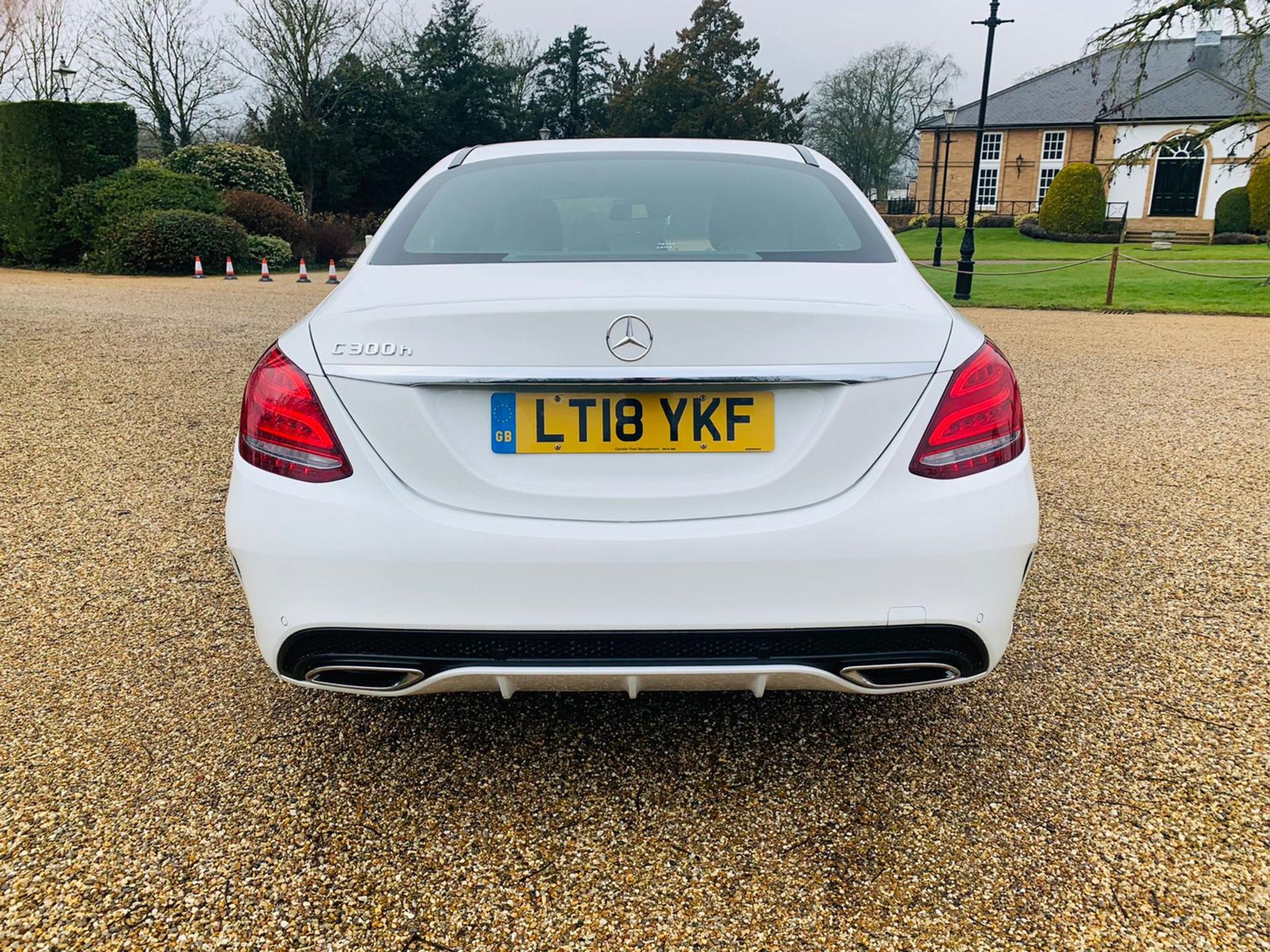 Mercedes C300H AMG Line Auto Electric Diesel Hybrid - 2018 18 Reg - Reversing Cam - Sat Nav - Image 10 of 37