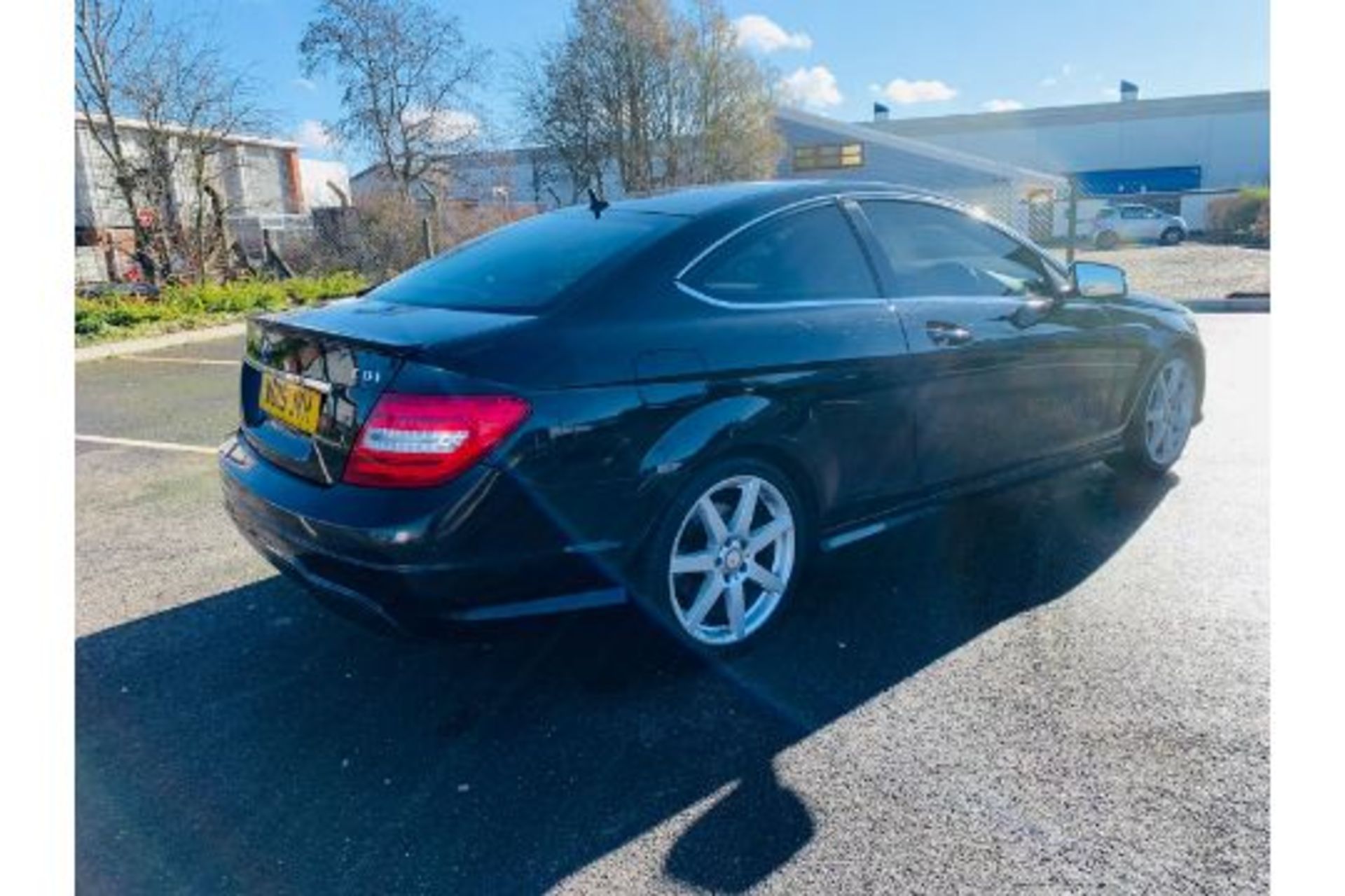 (RESERVE MET) Mercedes C220 CDI AMG Sport Edition Premium Coupe - Auto - 2015 15 Reg - Sat Nav - - Image 6 of 22