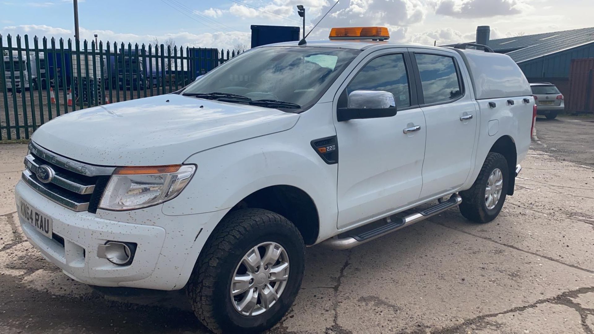 (RESERVE MET) Ford Ranger 2.2 TDCI XLT Double Cab 4x4 - 2015 Model - Service History - Tow Bar - Image 2 of 17