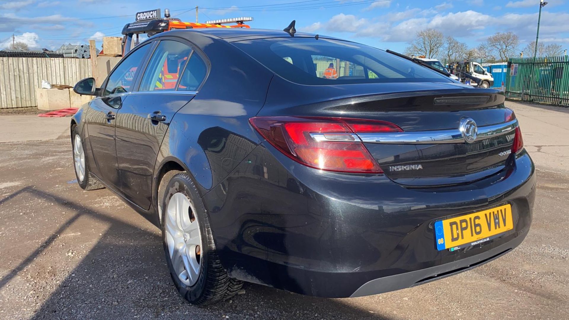 (RESERVE MET) Vauxhall Insignia 1.6 CDTI ecoFLex Design Nav - 2016 16 Reg - Service History - - Image 7 of 17