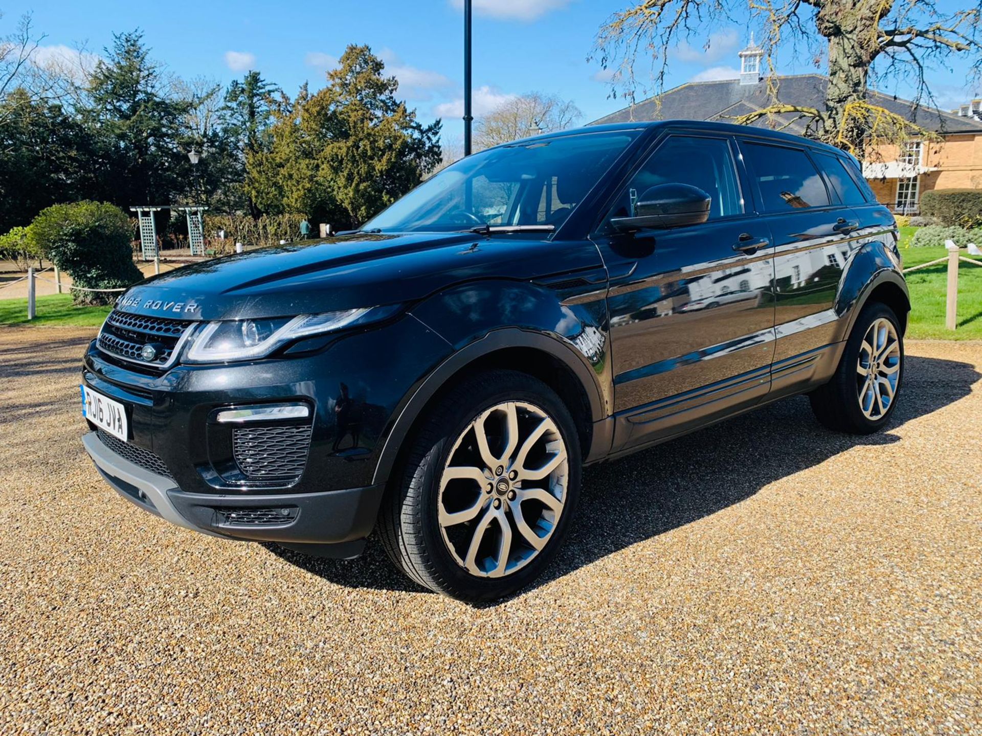 (RESERVE MET) Range Rover Evoque 2.0 ED4 SE Tech - 2016 16 Reg - Leather - Parking Sensors - Image 3 of 23