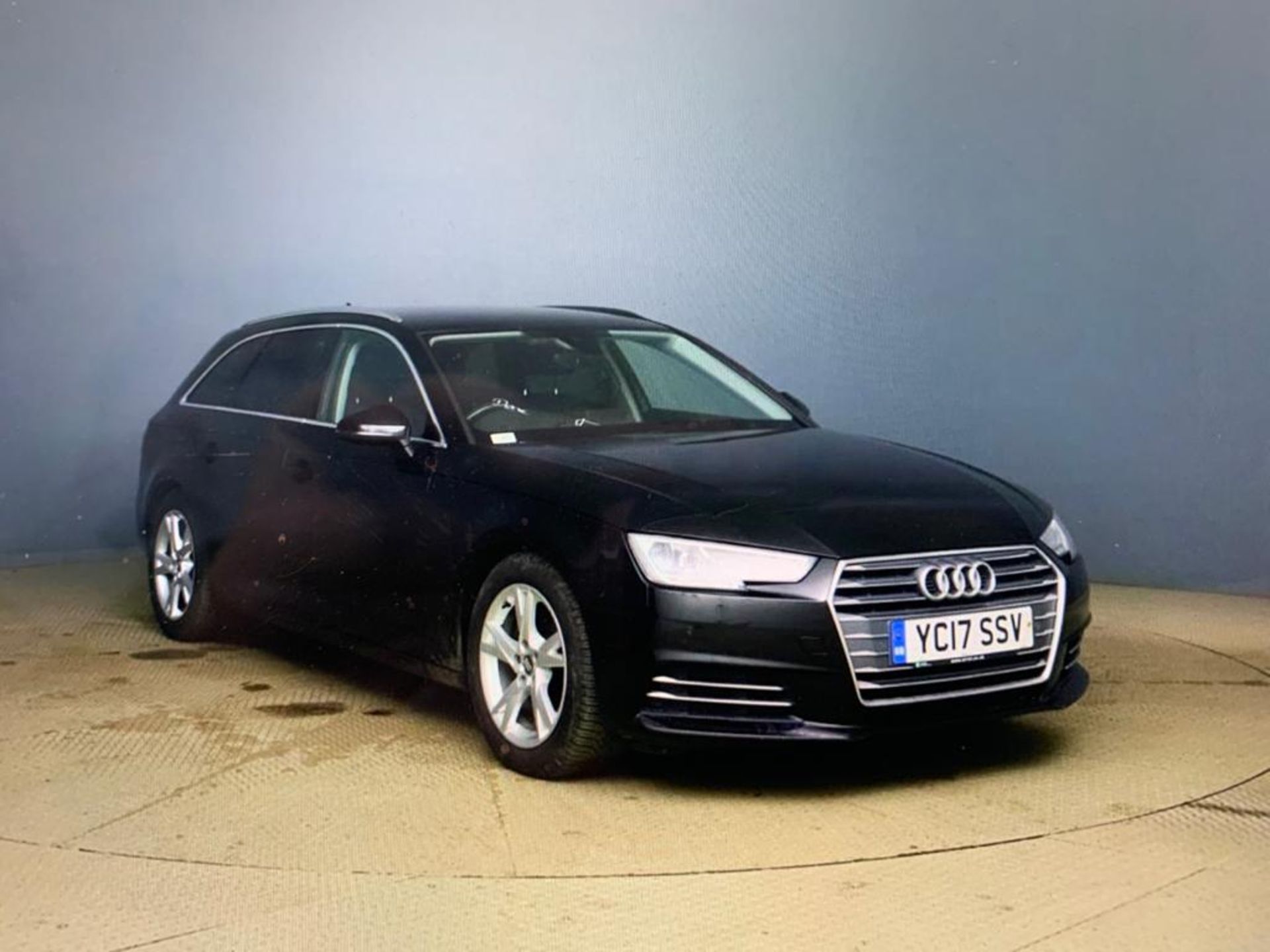 (RESERVE MET) Audi A4 2.0 TDI Ultra Sport Estate - 2017 17 Reg - 1 Owner - FSH - Parking Sensors -