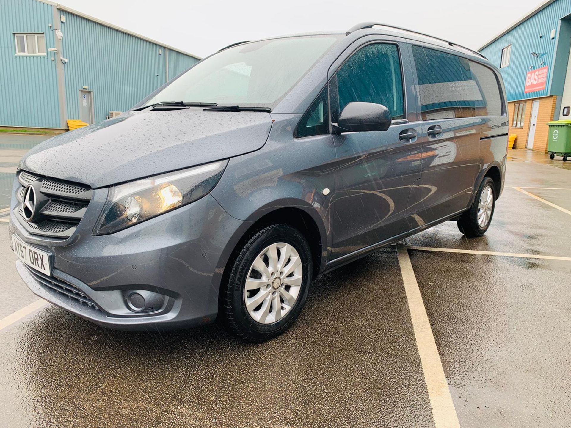 Mercedes Vito 114 Bluetec Dualiner/Crew Van - Auto - Air Con - 2018 Model- 1 Owner From New - Image 3 of 30