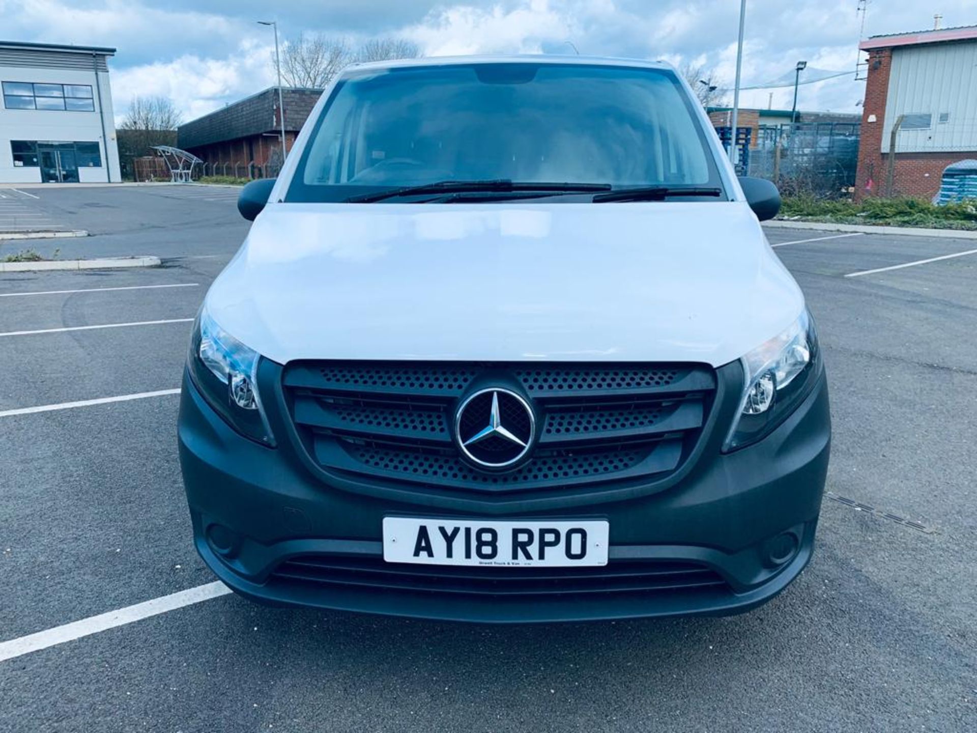 Reserve Met - Mercedes Vito 114CDI Bluetec 2018 18 Reg LWB - Air Con - Euro 6 - FSH - ULEZ - 1 Owner - Image 4 of 26