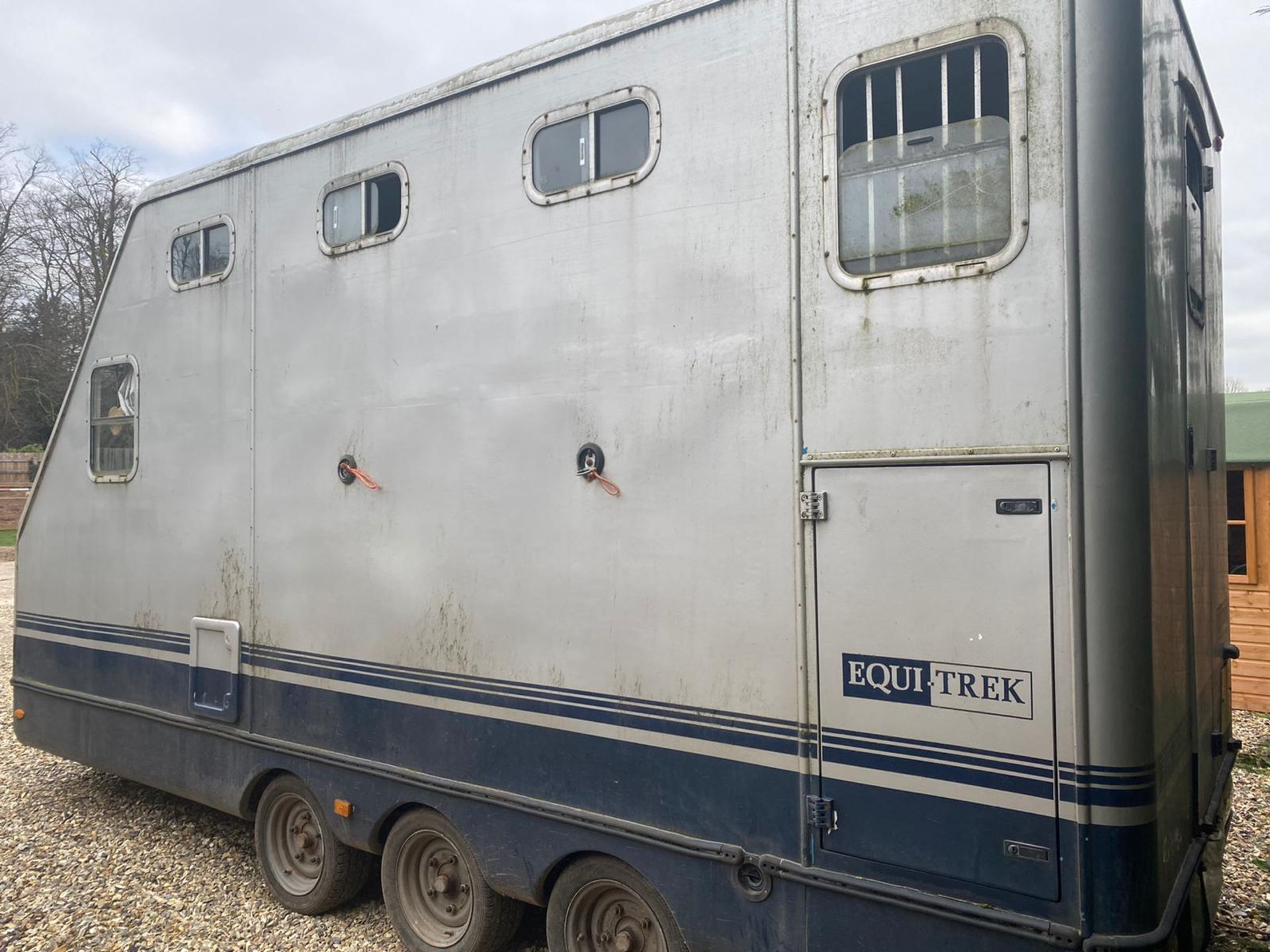 (RESERVE MET) EQUI-TREK STAR TREKA HORSE TRAILER - 2006 - Image 3 of 10