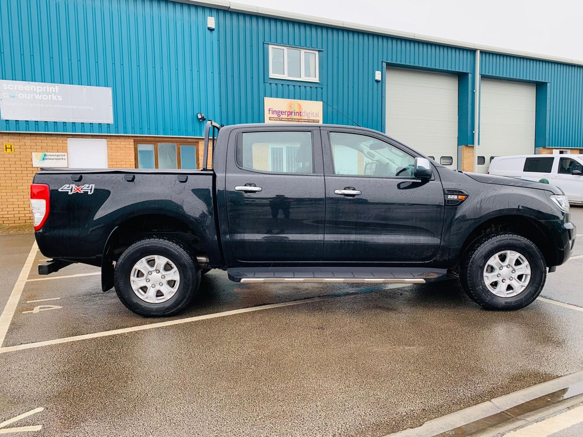 Ford Ranger 2.2 TDCI XLT 4x4 Double Cab - 2017 Model - Euro 6 - ULEZ Compliant - Service History - Image 7 of 25