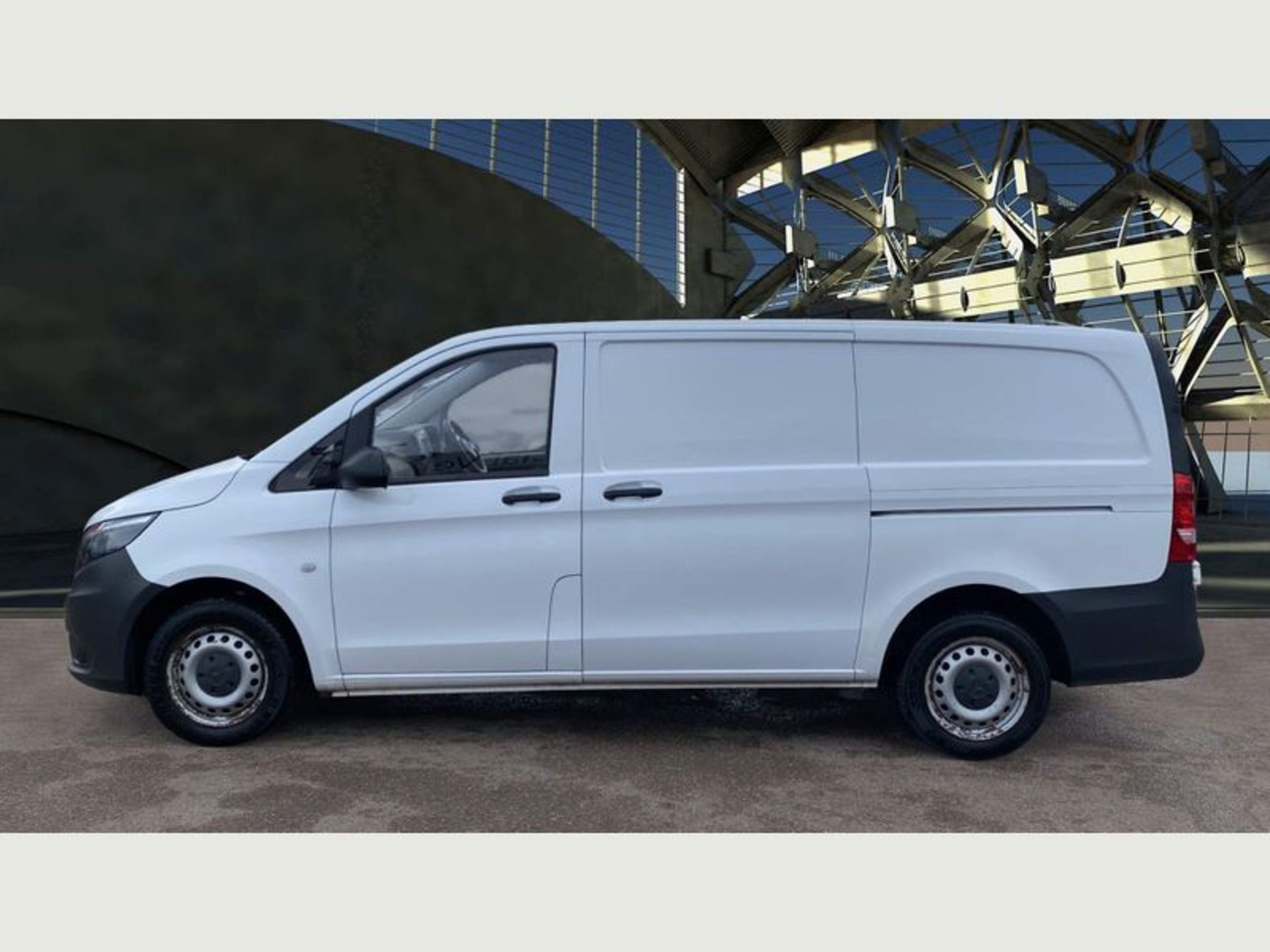 (Reserve Met)Mercedes Vito 114 CDI Bluetec (134 BHP) 6 Speed - 2017 Model - Euro 6 - ULEZ Compliant - Image 3 of 4