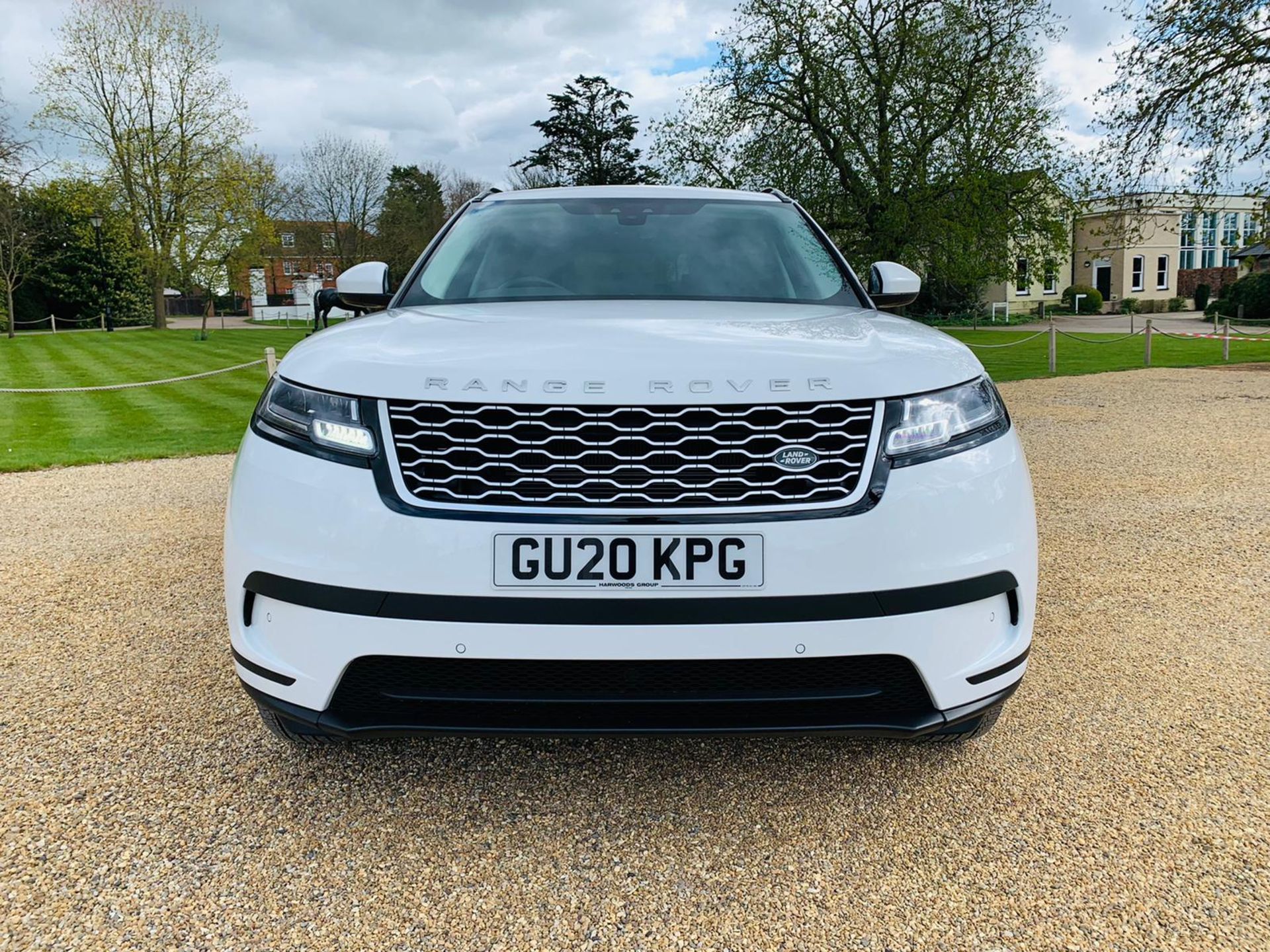 (RESERVE MET) Range Rover Velar 3.0 D300 (296 BHP) Auto - 2020 20 Reg - 1 Owner - ONLY 7k Miles - Image 6 of 30