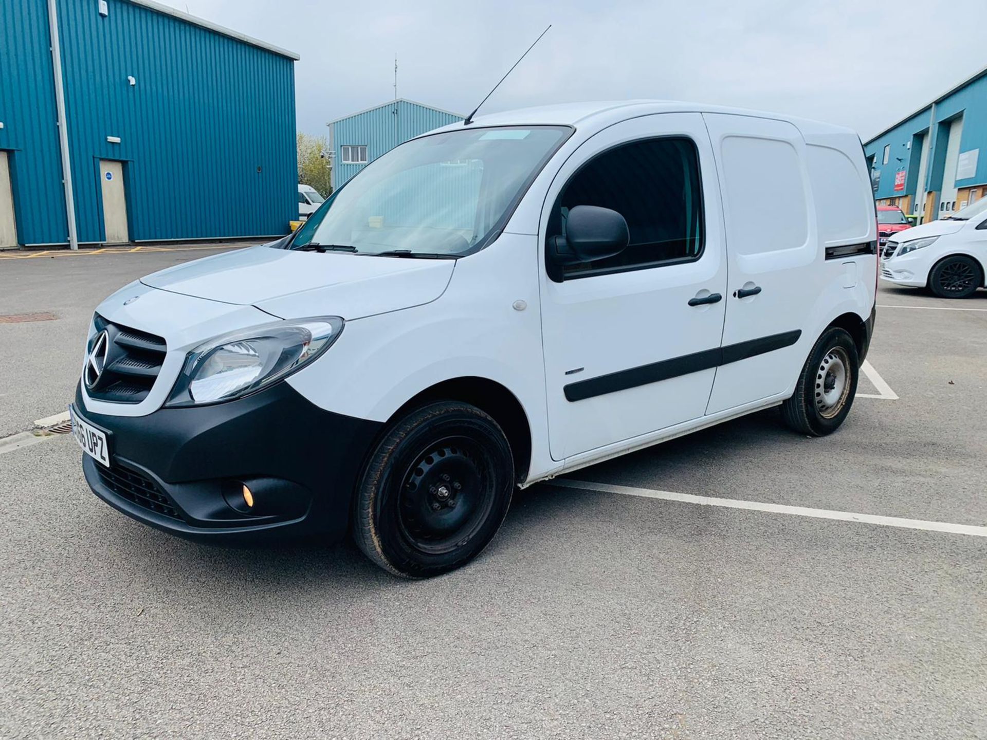 (RESERVE MET) Mercedes Citan 109 CDI Blueefficiency - 2017 Model - Euro6 - Air Con - Service History - Image 2 of 21