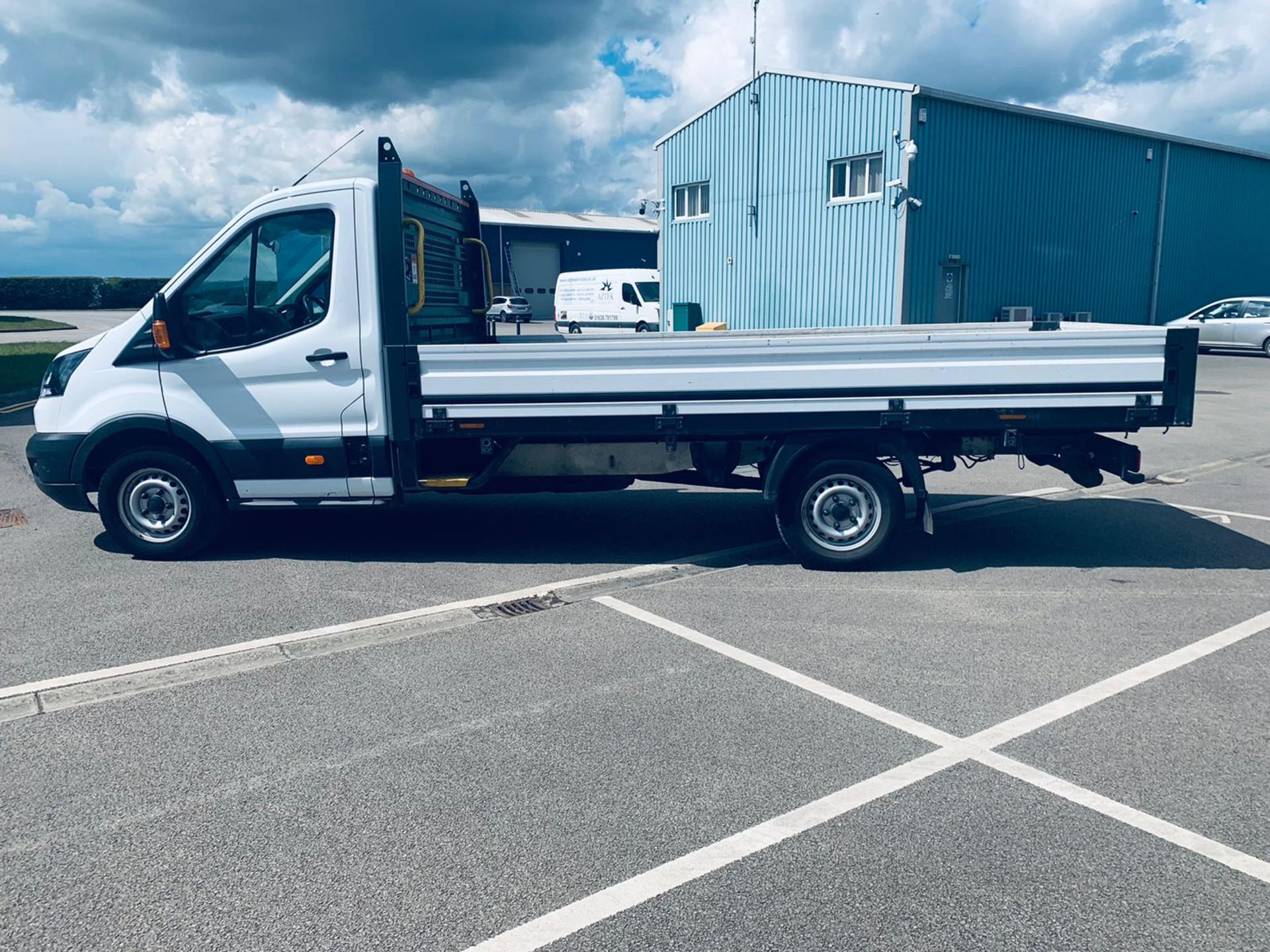 Ford Transit 350 2.0 TDCI Single Cab Dropside L4 RWD - 2018 18 Reg - - Image 4 of 21