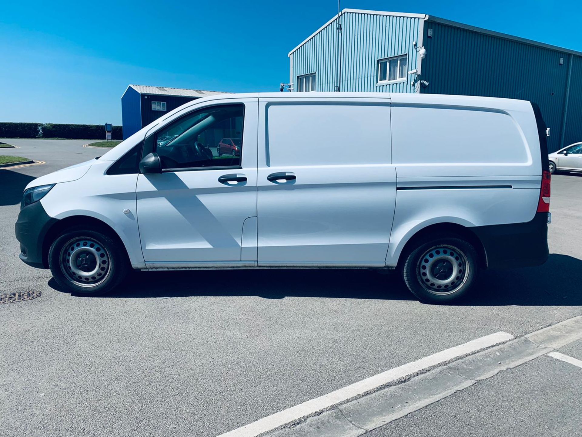 (RESERVE MET) Mercedes Vito 114CDI Bluetec 2018 18 Reg LWB - Air Con - Euro 6 - FSH - ULEZ - 1 Owner - Image 4 of 22