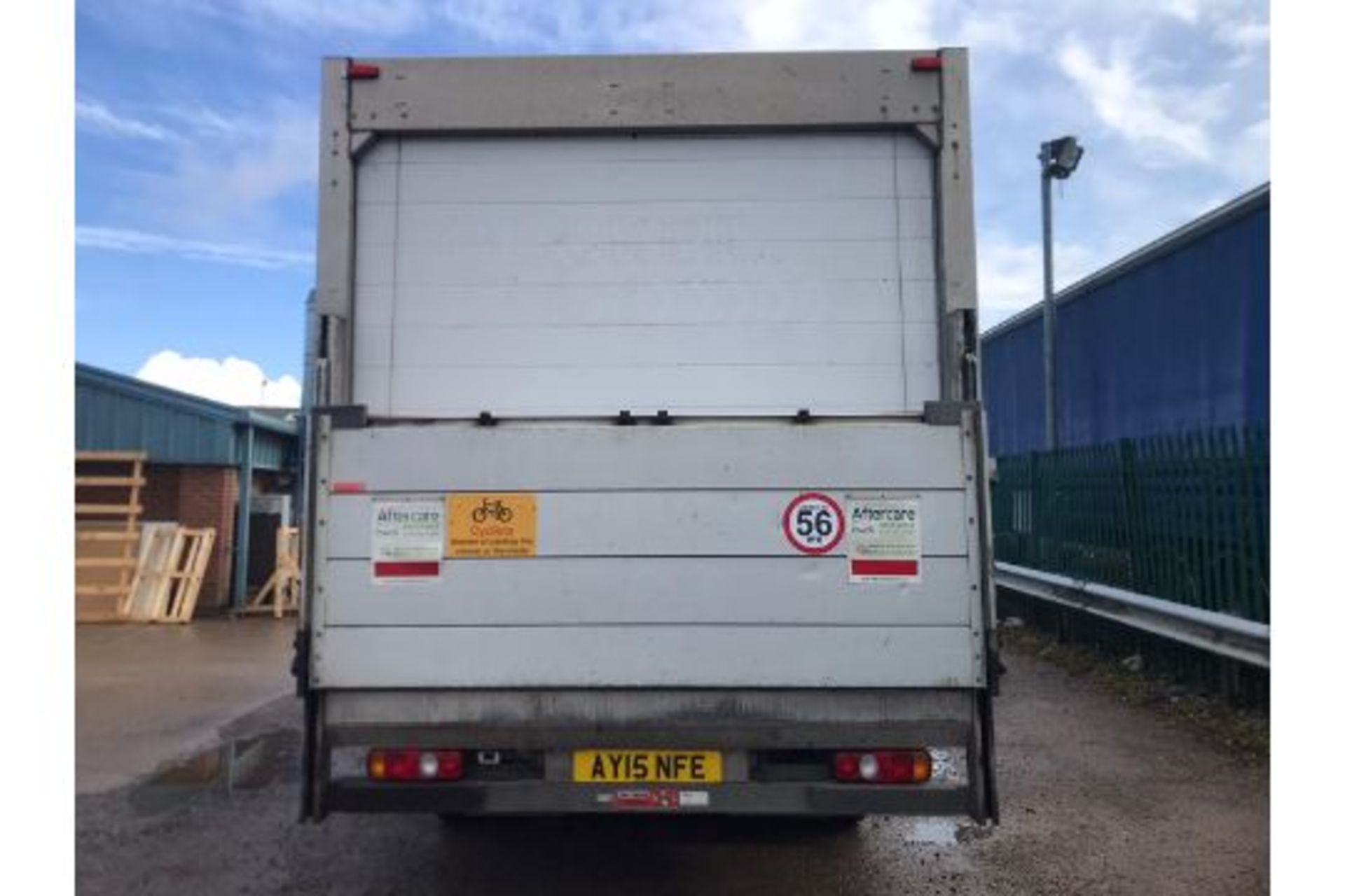 (Reserve Met)Mitsubishi (Fuso) Canter 7C15 3.0 Bluetec Fridge Box (Auto) - 2015 15 Reg - Euro 6 - - Image 6 of 18