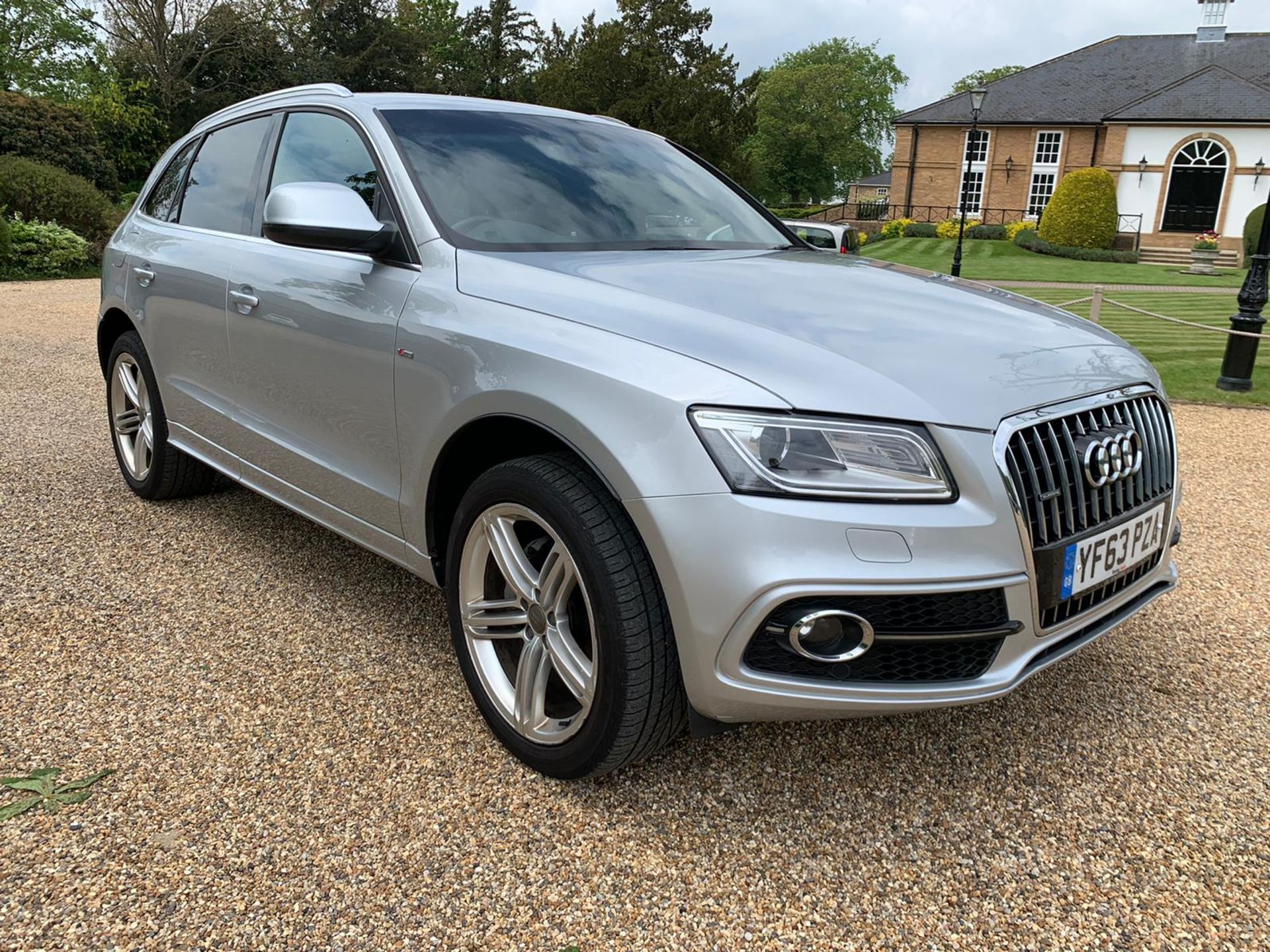 Audi Q5 2.0TDI "S LINE PLUS" EDITION - 2014 Model -Leather -Sat Nav -Electric Everything! -MEGA SPEC - Image 2 of 23