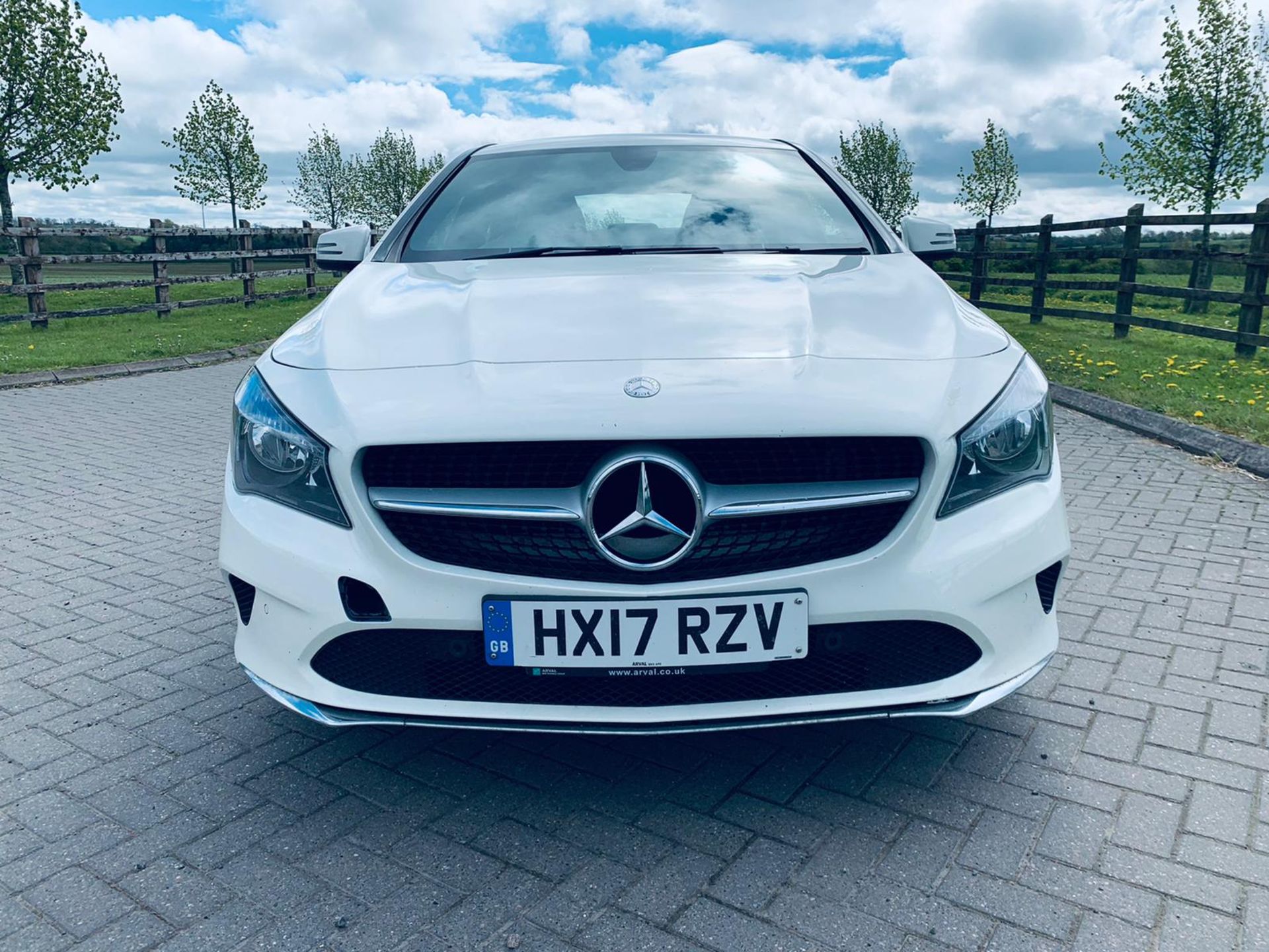 (Reserve Met) Mercedes CLA 200d Sport 2017 17 Reg - Sat Nav - White - Euro 6 - Part Leather - Cruise - Image 4 of 27