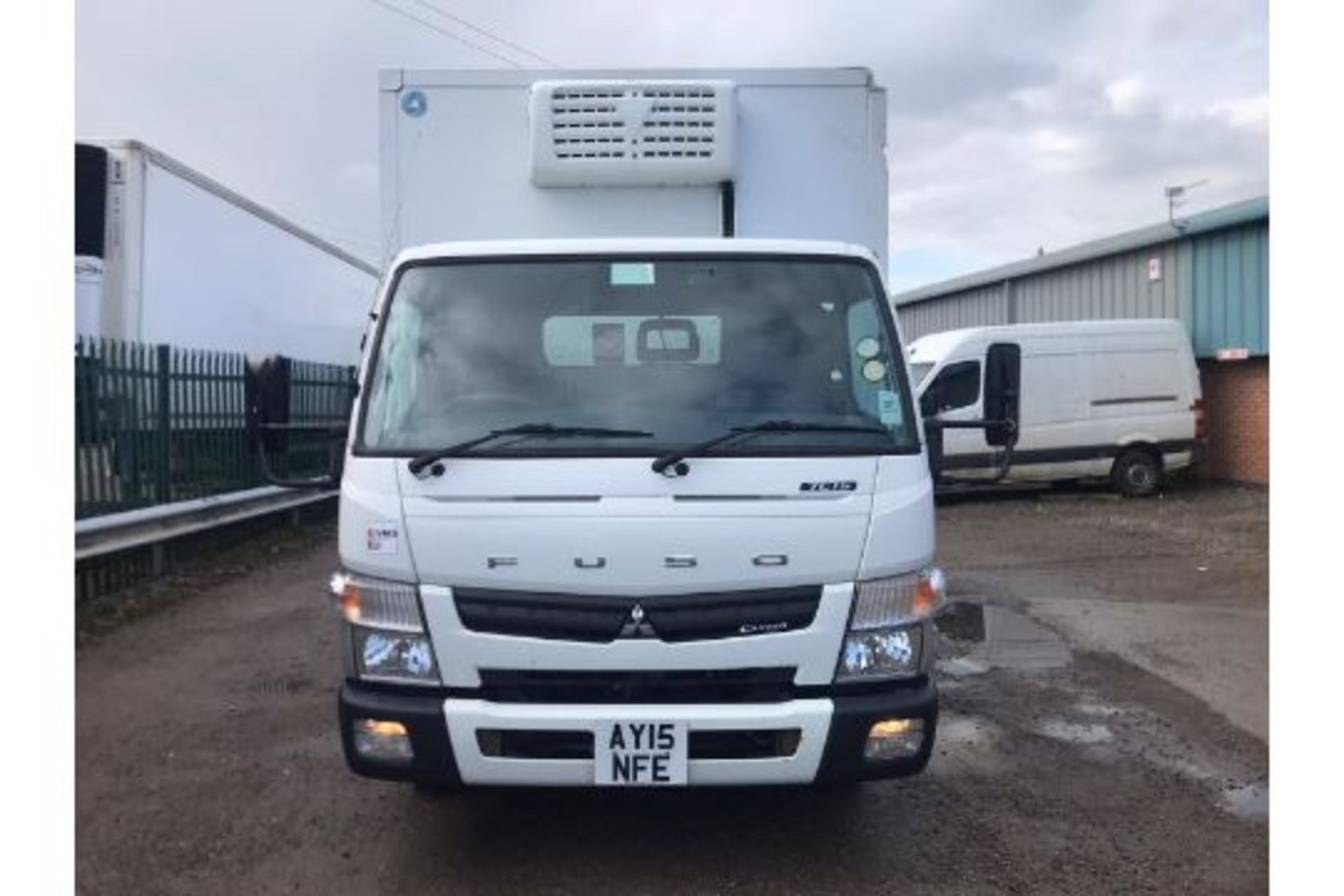 (Reserve Met)Mitsubishi (Fuso) Canter 7C15 3.0 Bluetec Fridge Box (Auto) - 2015 15 Reg - Euro 6 - - Image 3 of 18