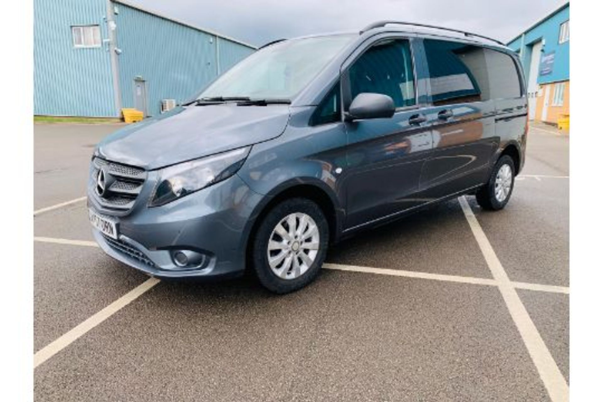 Mercedes Vito 114 Bluetec Dualiner/Crew Van - Auto - Air Con - 2018 Model- 1 Owner From New