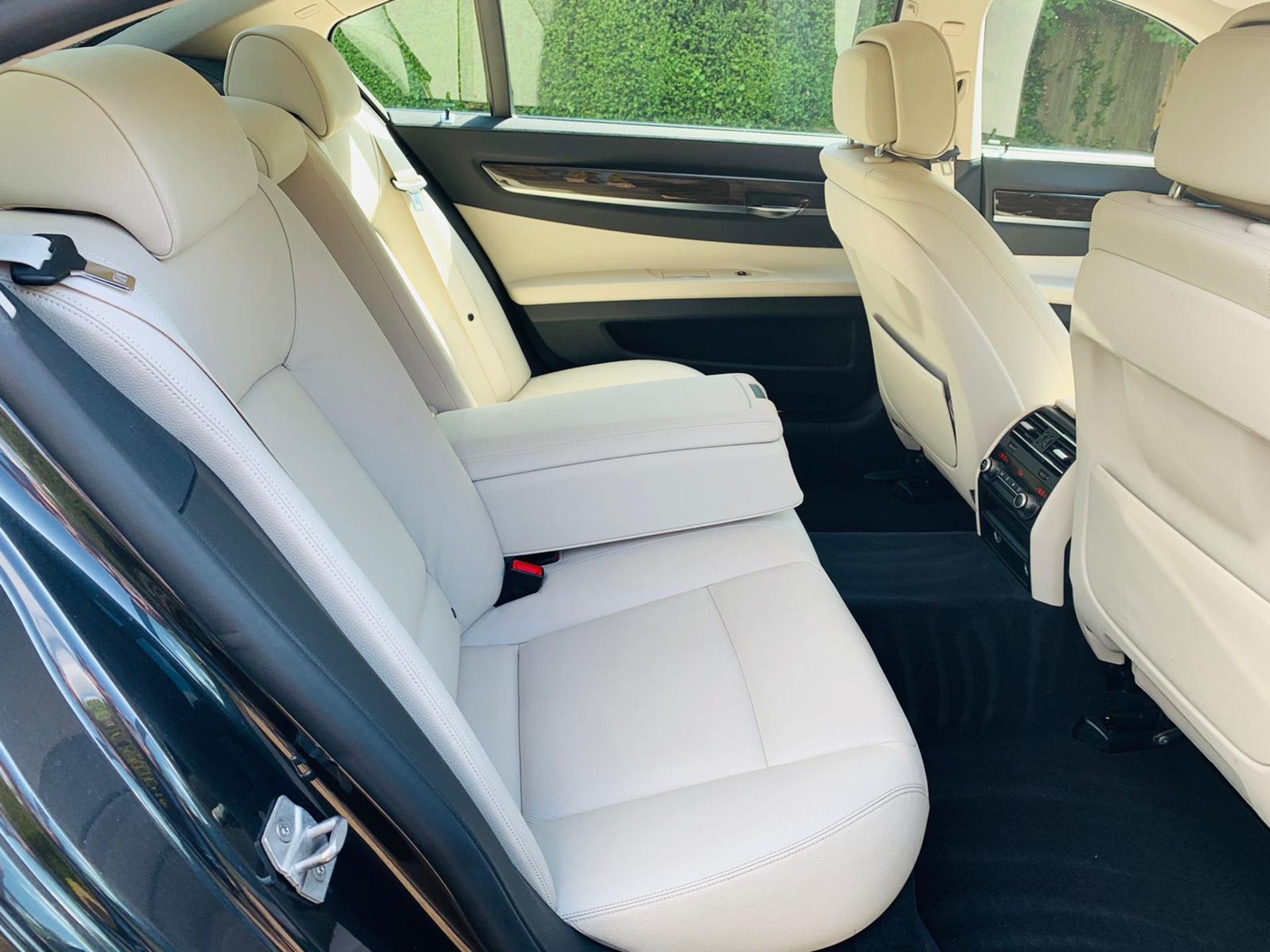 (RESERVE MET) BMW 740Li Special Equipment "Limo'' Auto - 2015 15 Reg - Cream Leather - 315 BHP - - Image 31 of 34