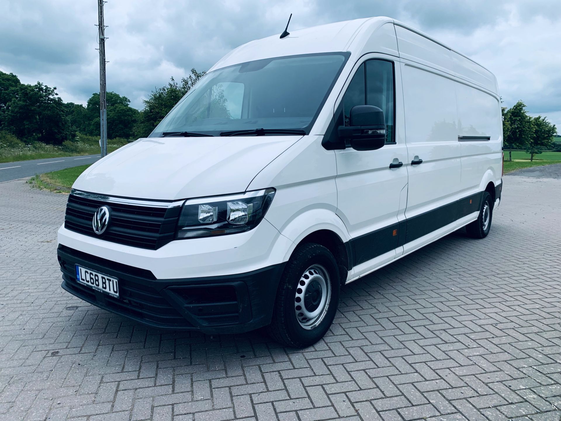 Volkswagen Crafter CR35 2.0 TDI Trendline 2019 Model LWB - ULEZ Compliant - Euro 6 - Service History - Image 7 of 27