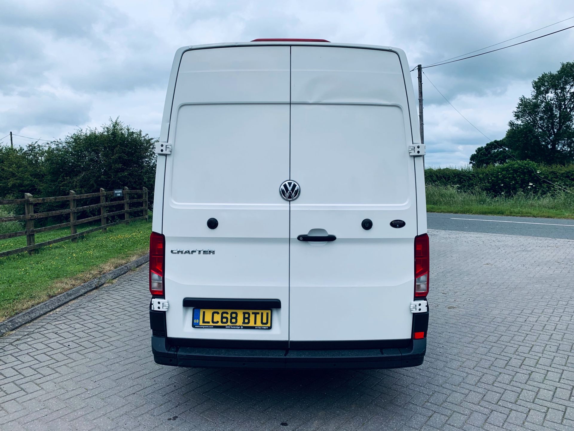 Volkswagen Crafter CR35 2.0 TDI Trendline 2019 Model LWB - ULEZ Compliant - Euro 6 - Service History - Image 4 of 27