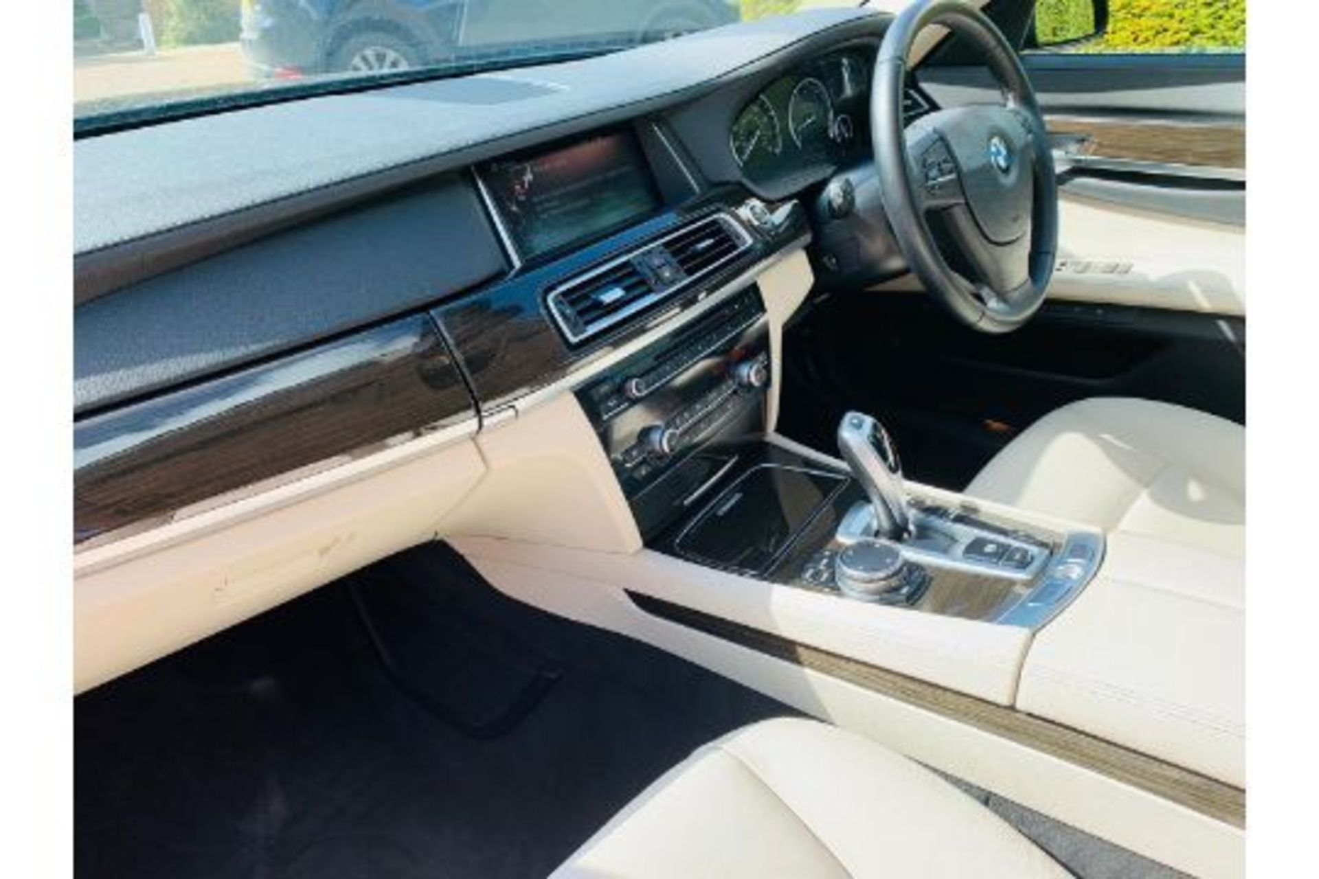 BMW 740Li Special Equipment "Limo'' Auto - 2015 15 Reg - Cream Leather - 315 BHP - - Image 11 of 34