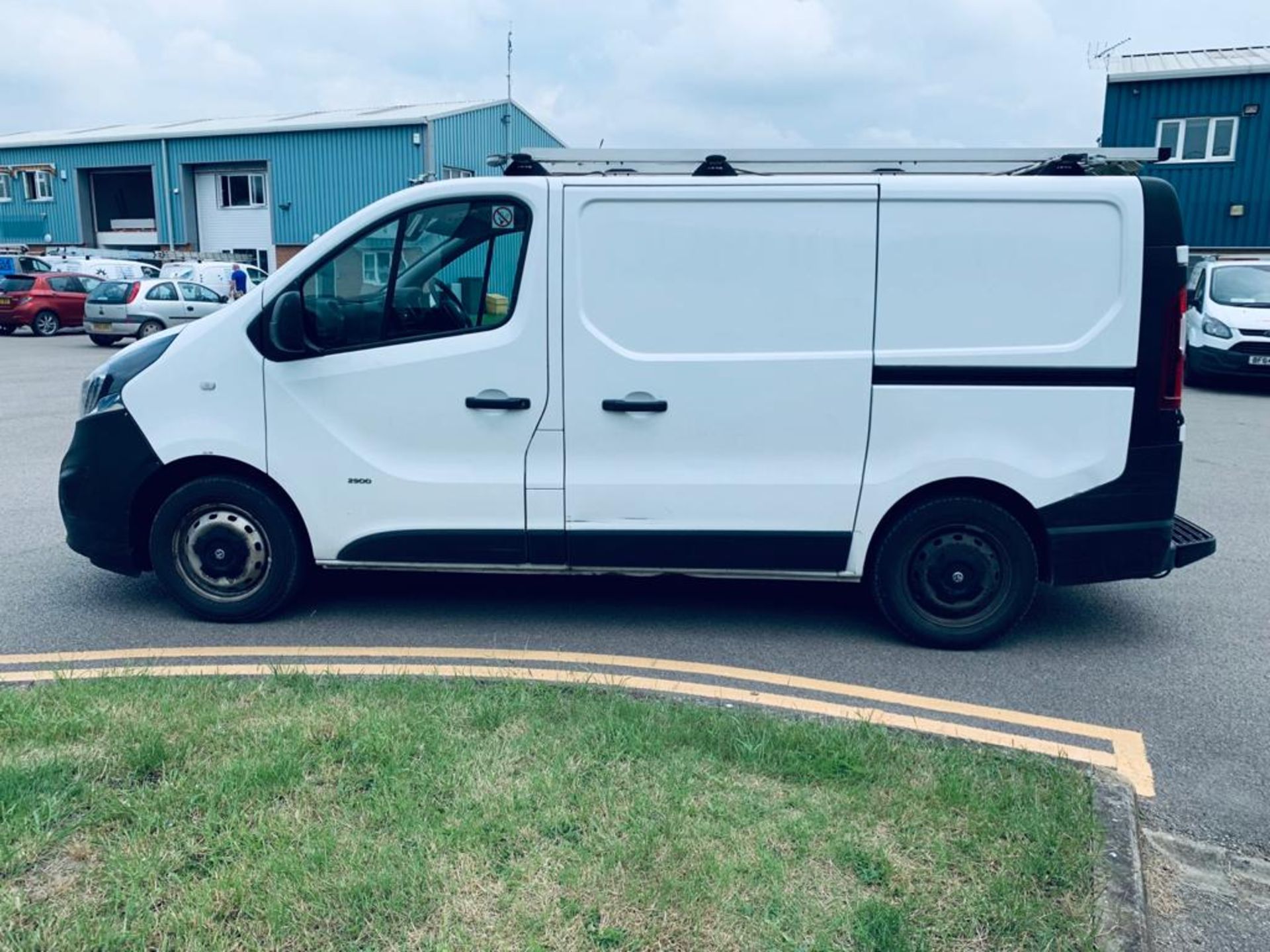 (RESERVE MET) Vauxhall Vivaro 1.6 CDTI 2900 Ecoflex - 2016 16 Reg - 6 Speed - Racking/Shelving - Image 3 of 20