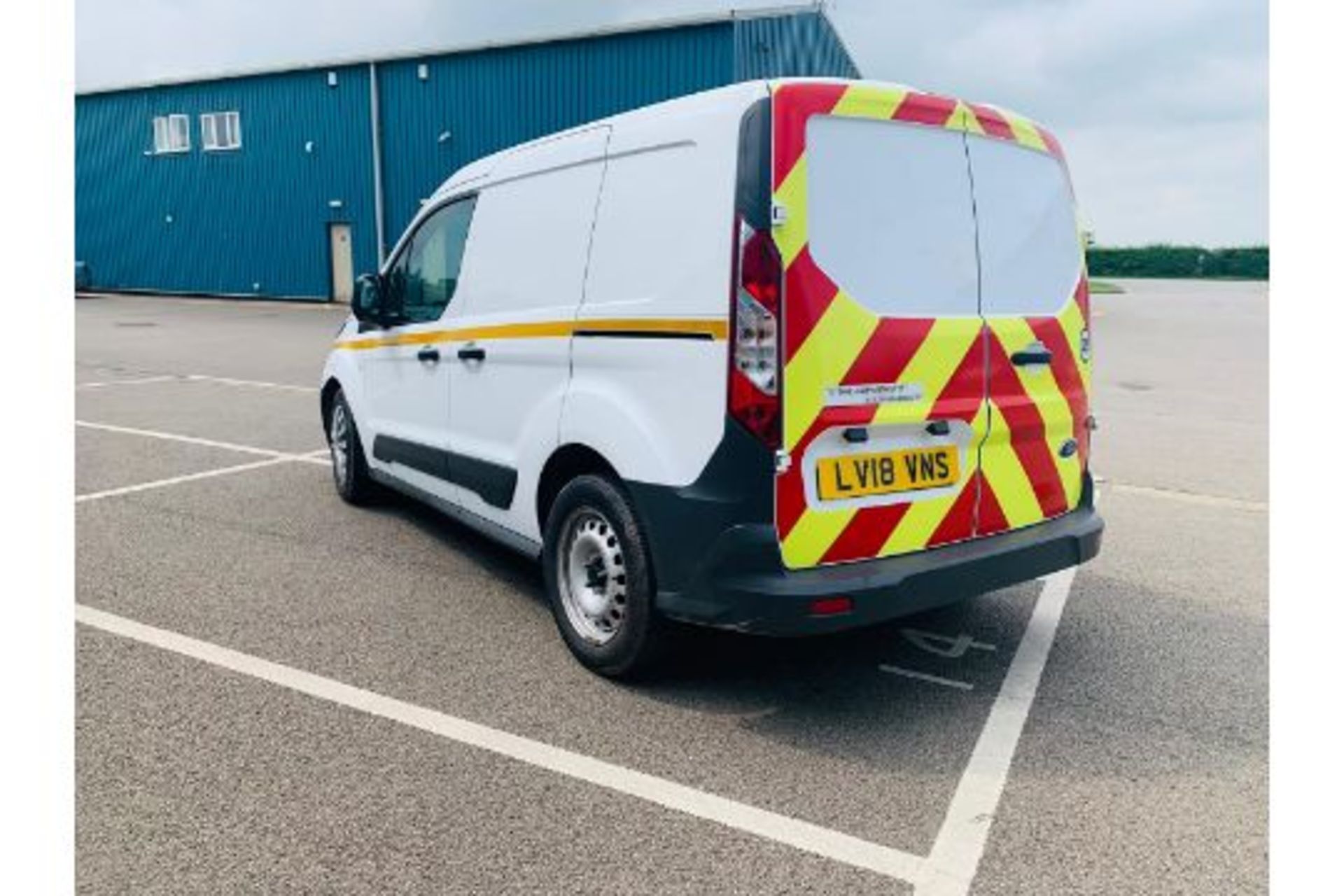 Ford Transit Connect 1.5 200 - 2018 18 Reg - Euro 6 - ULEZ Complaint - Ply Lined - Image 3 of 19