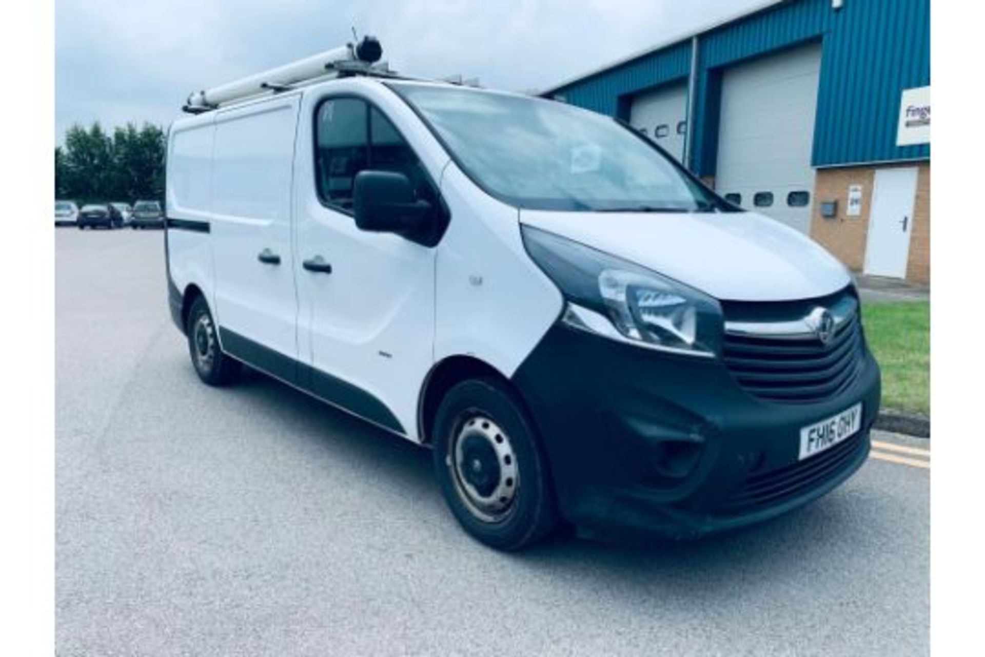 (Reserve Met) Vauxhall Vivaro 1.6 CDTI 2900 Ecoflex - 2016 16 Reg - 6 Speed - Racking/Shelving