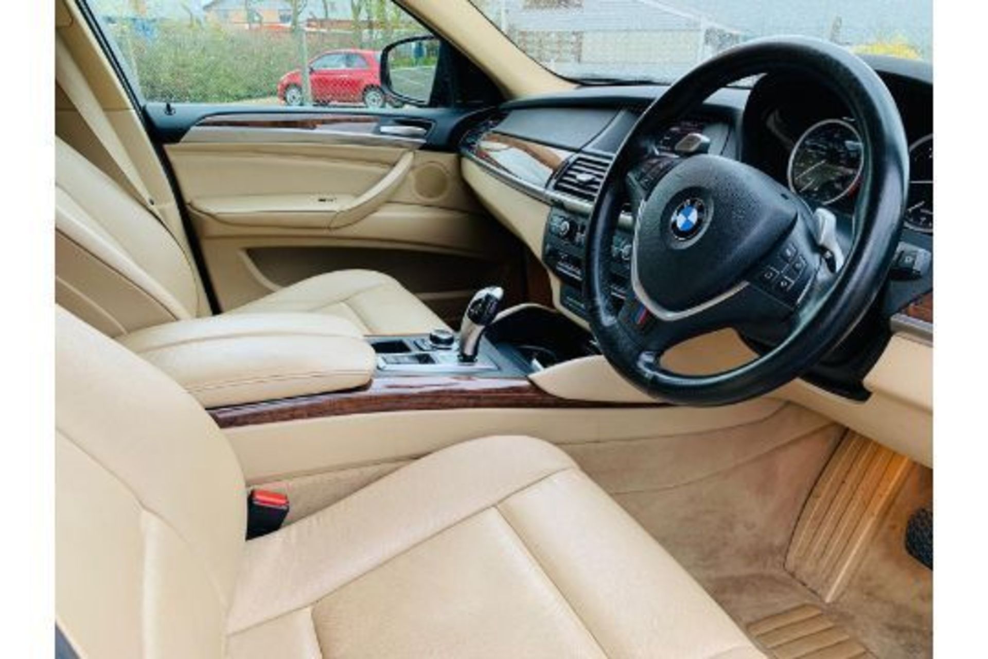 (Reserve Met) BMW X6 xDrive 3.0d Auto - 2014 Reg - Leather Interior -Parking Sensors - Reversing Cam - Image 16 of 29