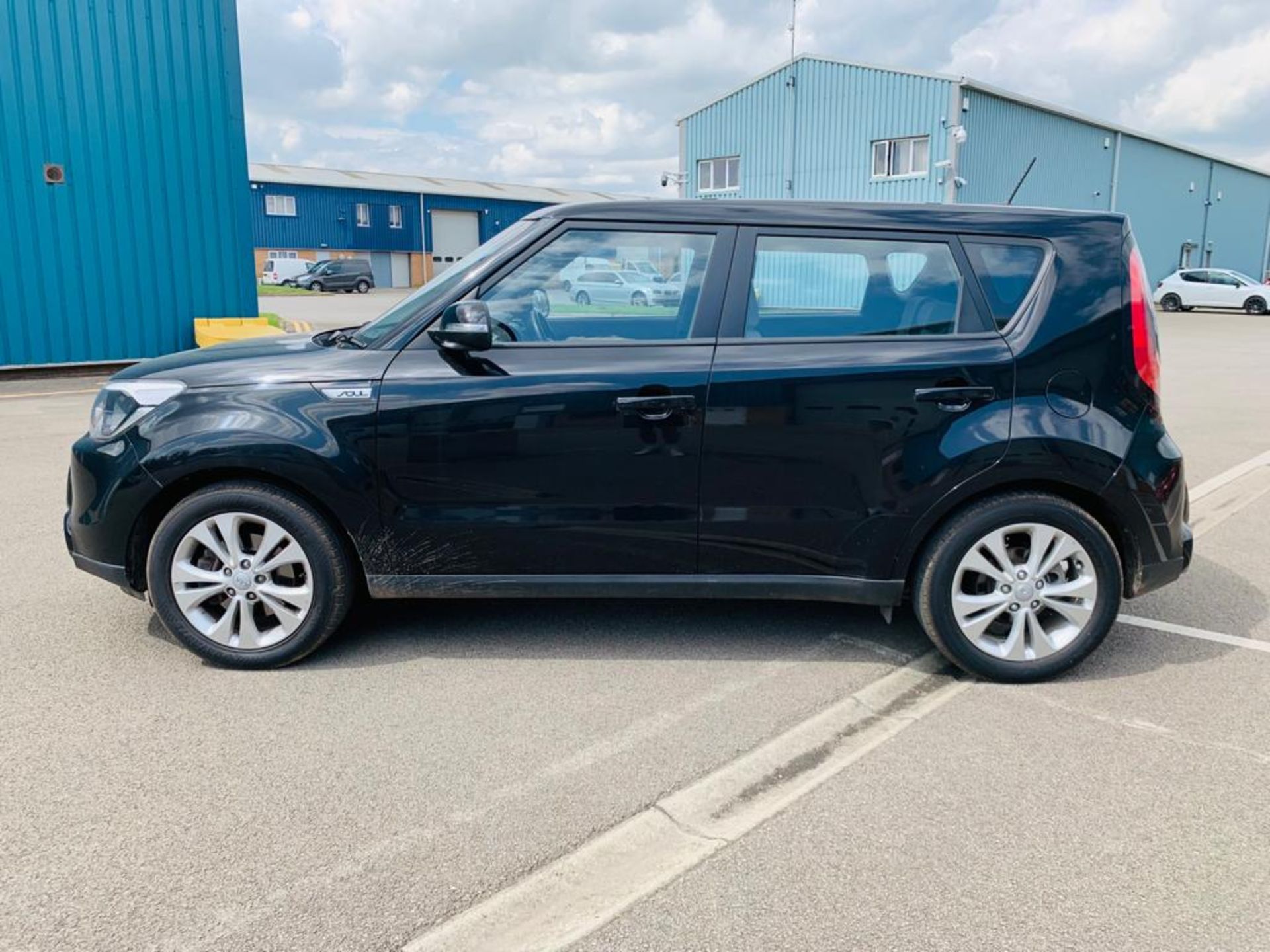 KIA Soul 1.6 Connect + (130 BHP) 2015 15 Reg - Sat Nav - Cruise - Air Con - ONLY 42K Miles NO VAT - Image 5 of 22