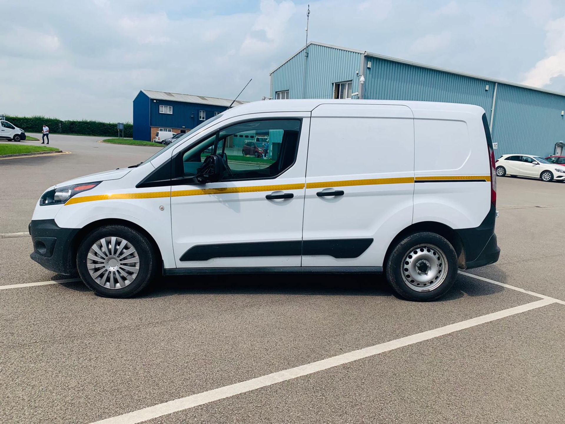 Ford Transit Connect 1.5 200 - 2018 18 Reg - Euro 6 - ULEZ Complaint - Ply Lined - Image 9 of 19