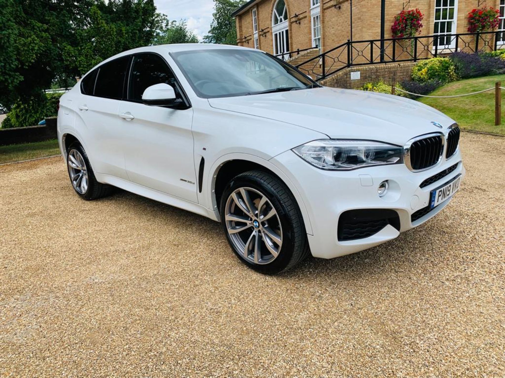 BMW X6 xDrive30d M Sport Step Auto - 2019 19 Reg - Reverse Cam -Sat Nav -Heads Up Display - BIG SPEC