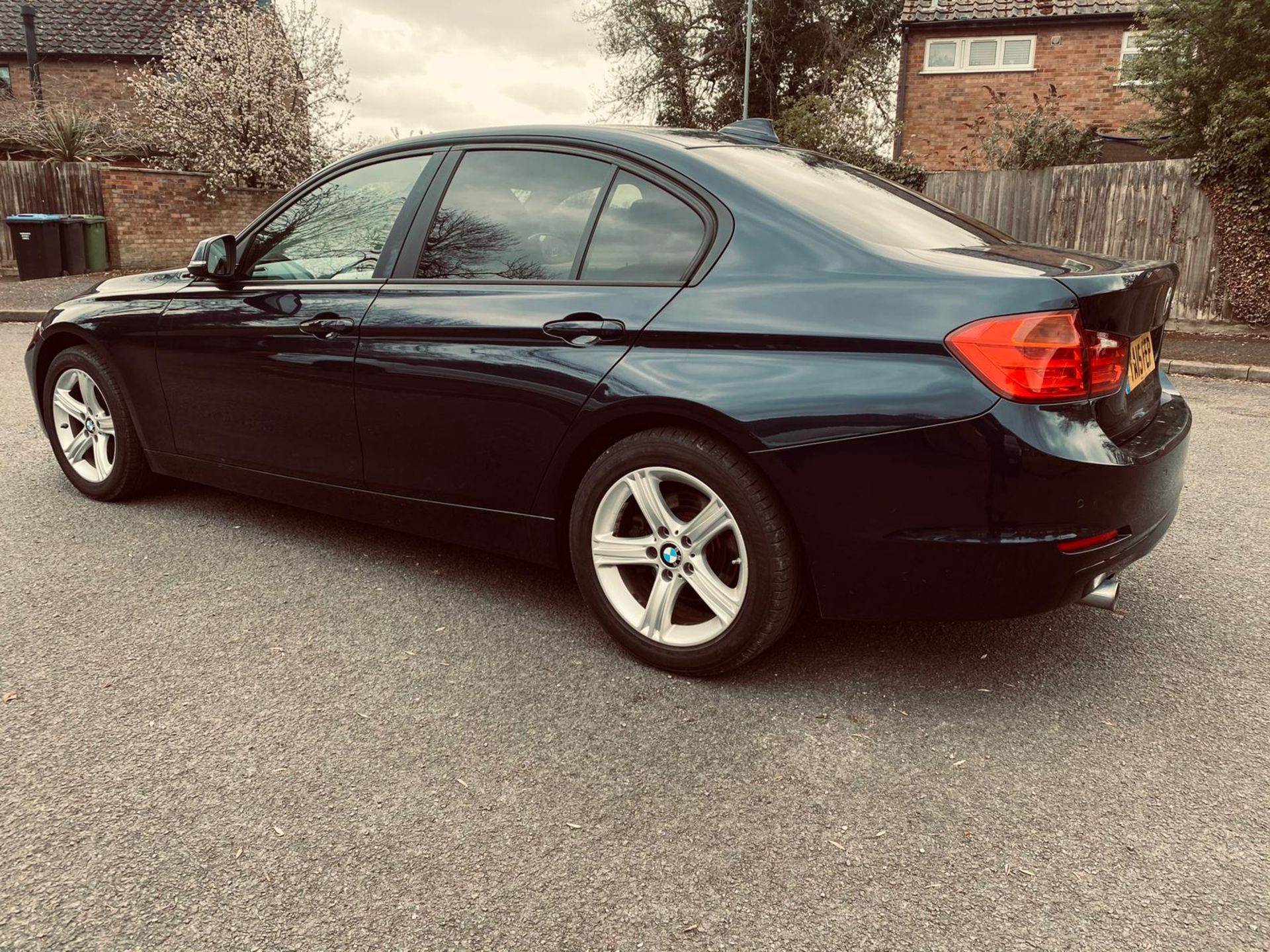 BMW 320d Special Equipment Auto - 2015 15 Reg - Service History - Sat Nav - Reversing Cam + More - Image 2 of 15