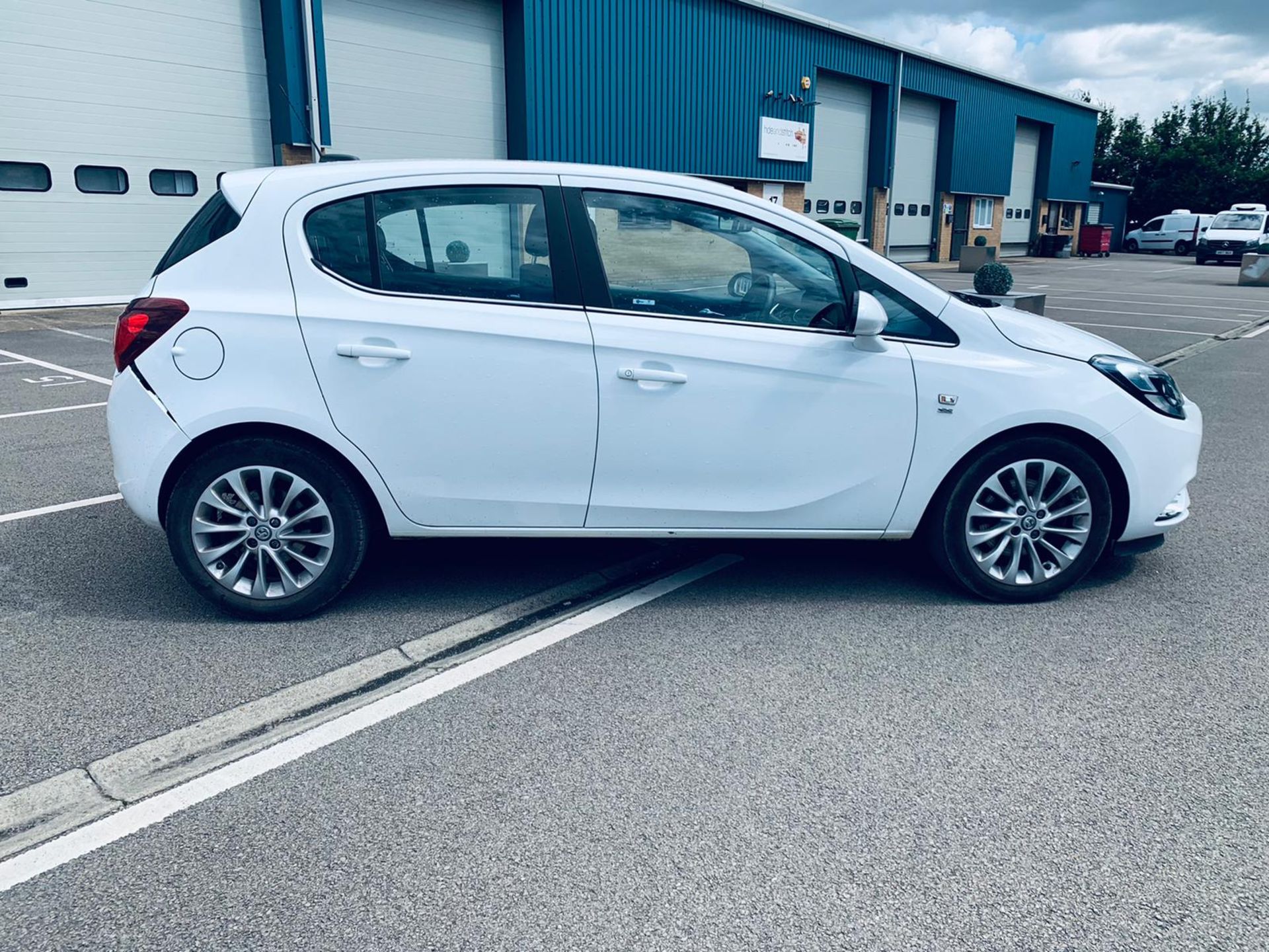 Vauxhall Corsa 1.2 CDTI Special Equipment Ecoflex -2017 17 Reg -Service History - Low Miles only 62K - Image 4 of 20