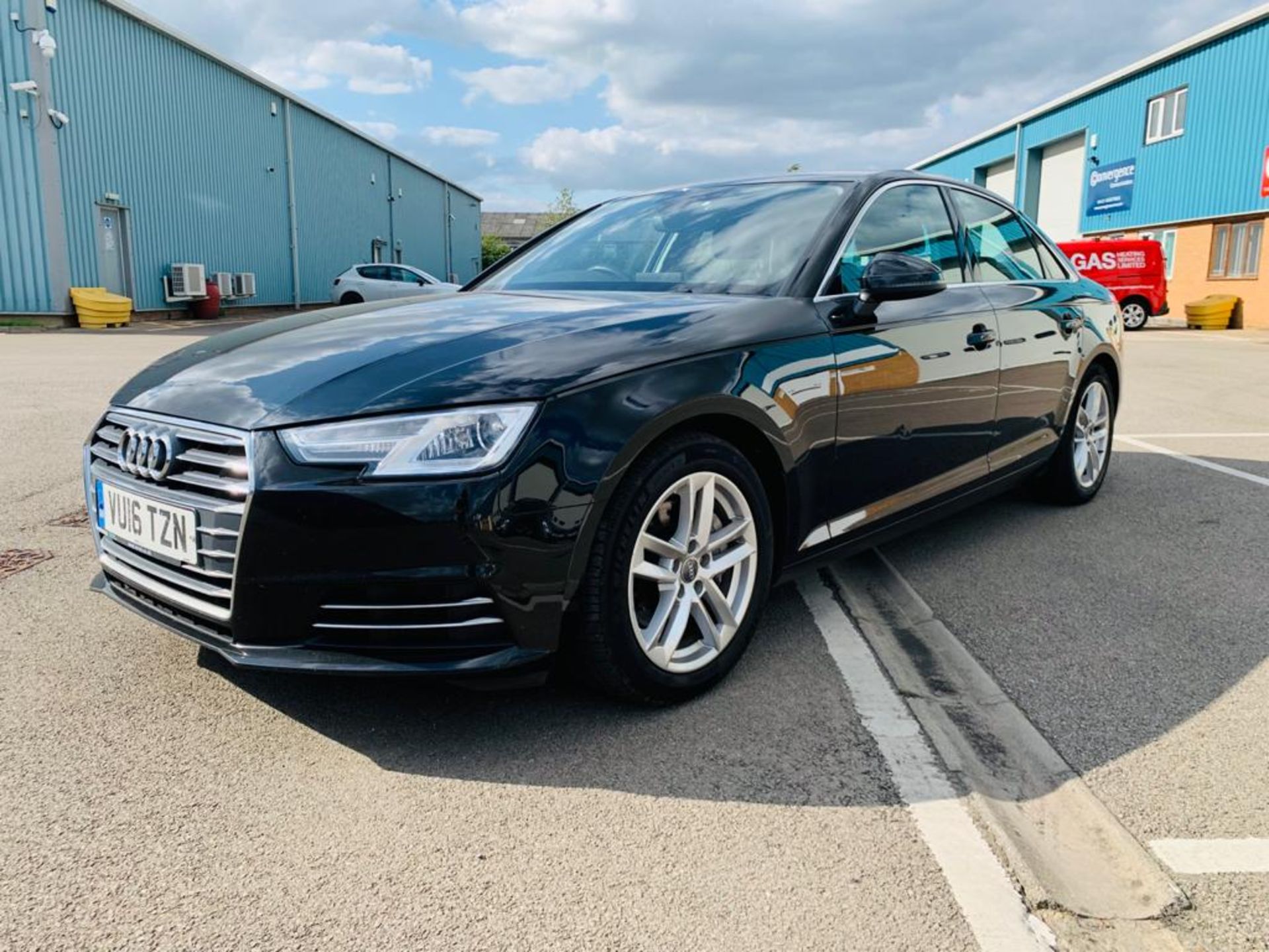 Audi A4 2.0 TDI Sport Ultra (188 BHP) - 2016 16 Reg - Parking Sensors -