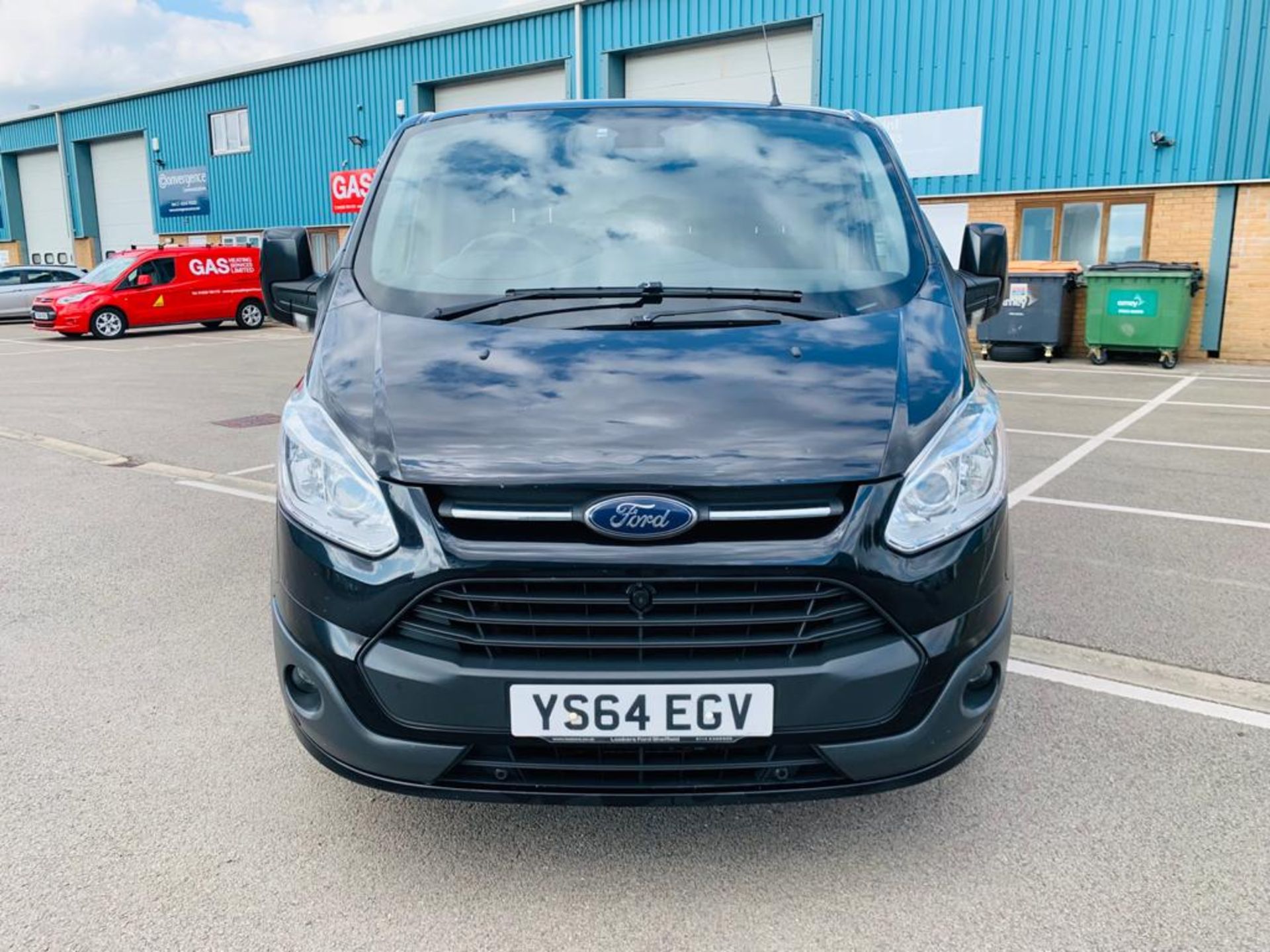 Ford Transit 2.2 TDCI Custom 270 Limited 2015 Model 6 Speed - Air Con - Park Assist - Image 3 of 26